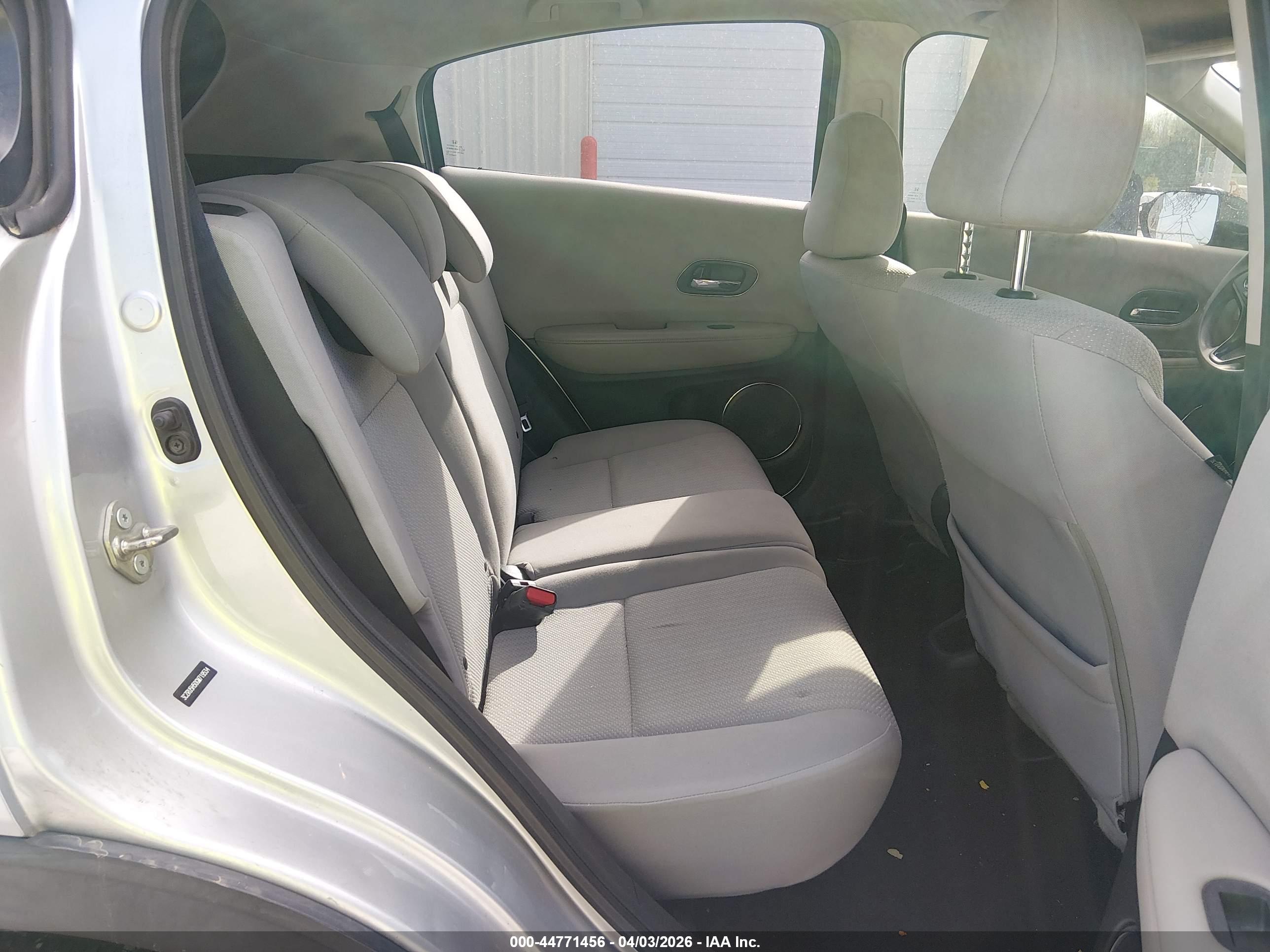 HONDA HR-V image 8
