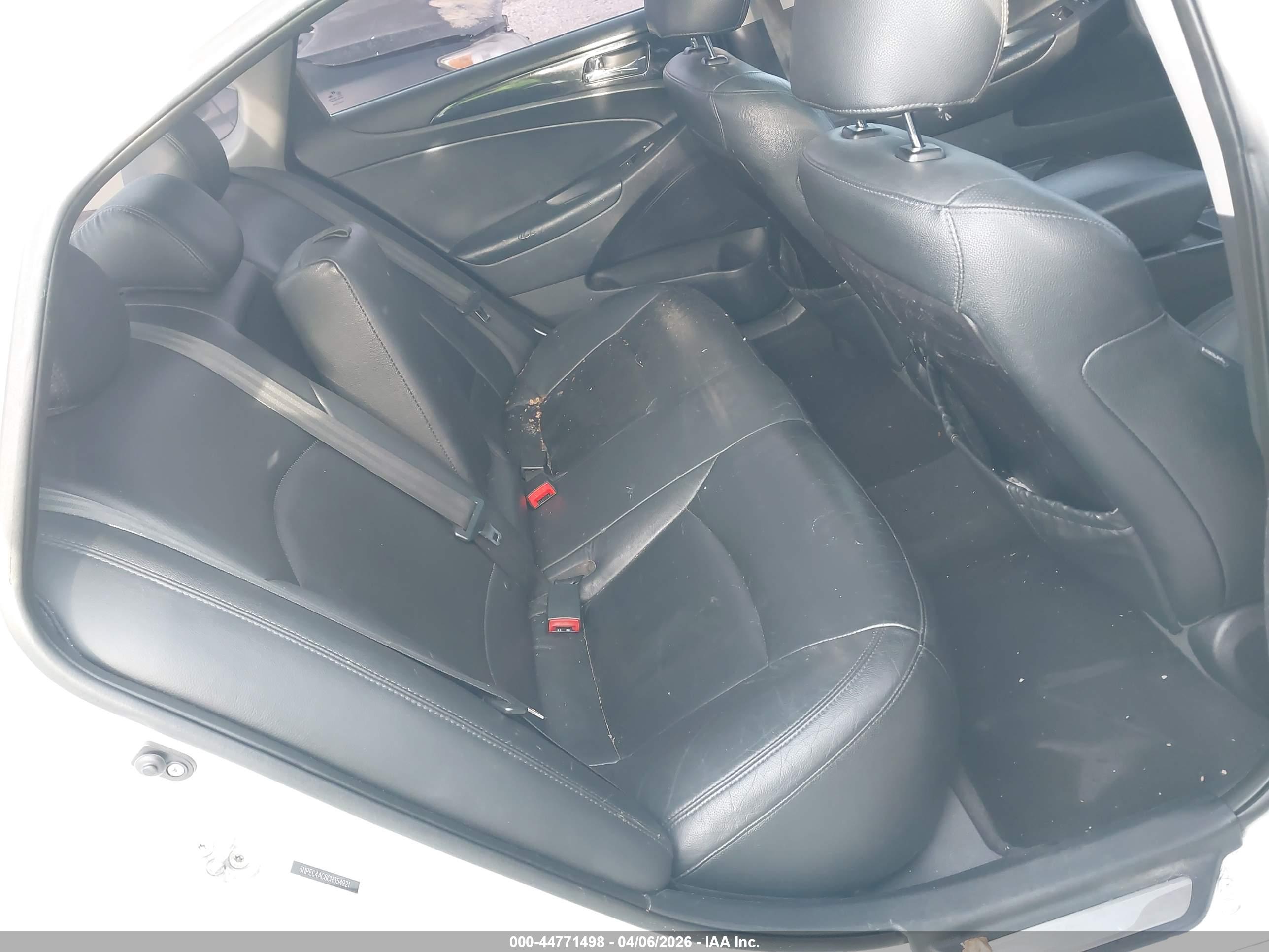 HYUNDAI SONATA image 8