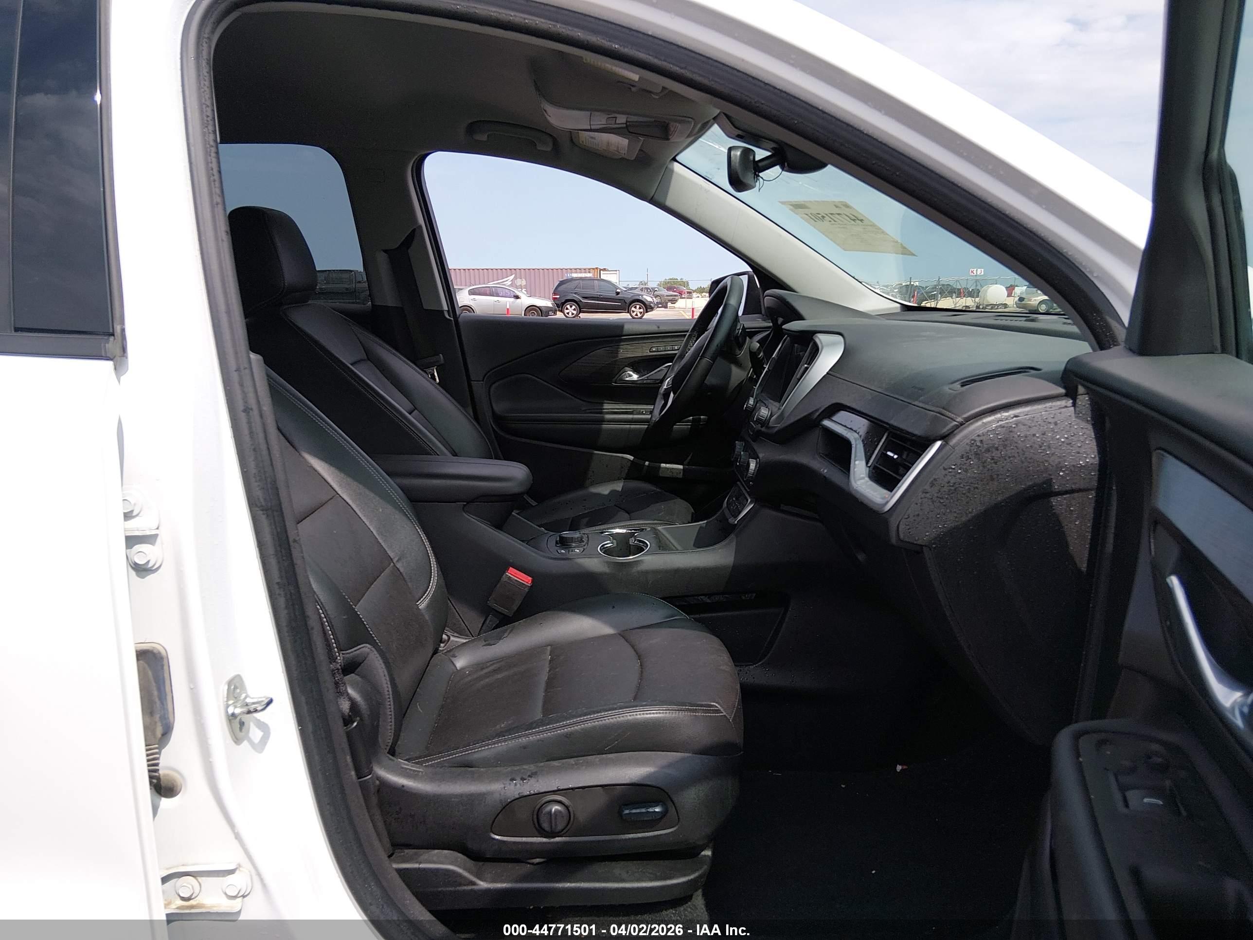 GMC TERRAIN image 5