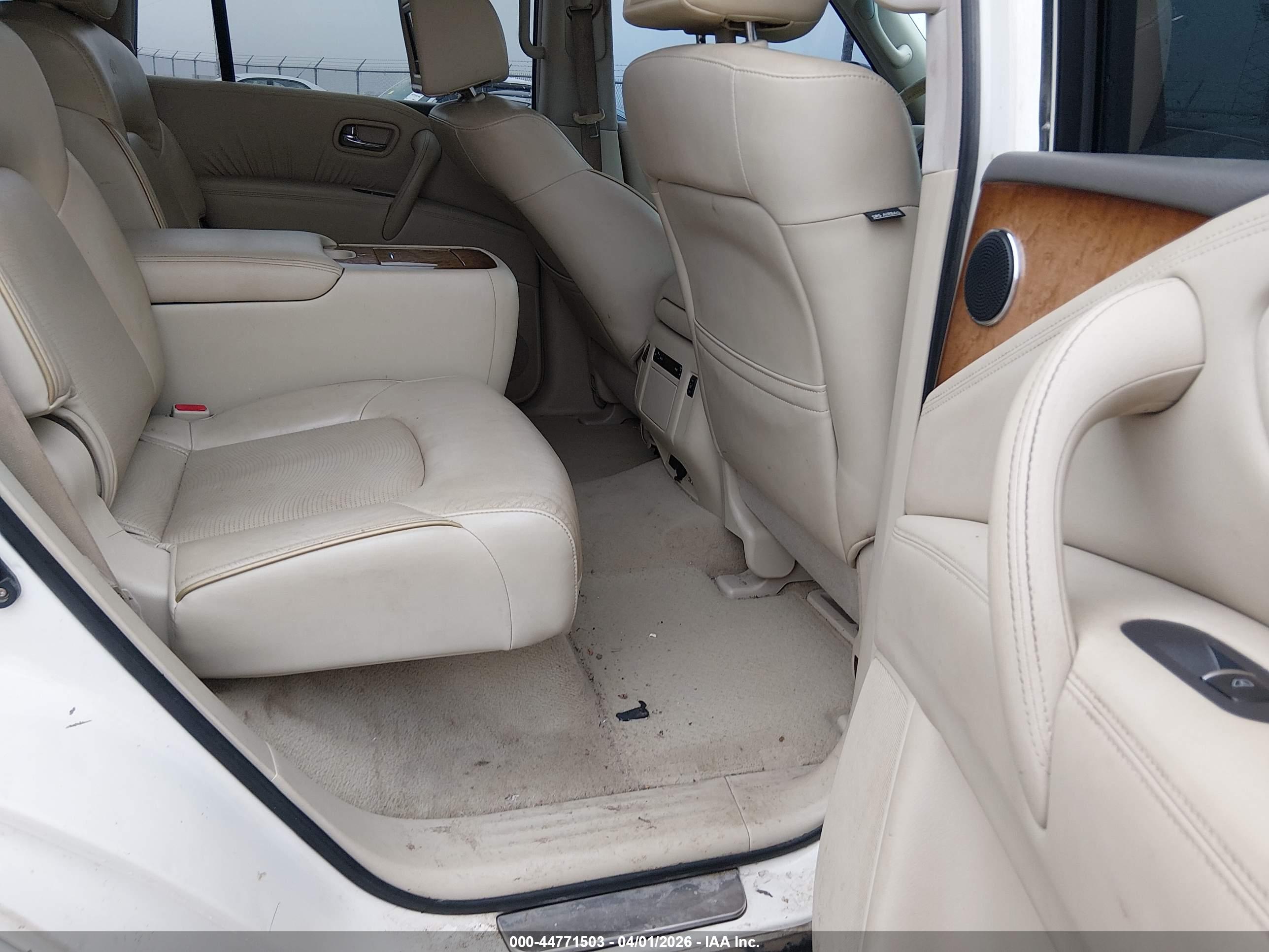 INFINITI QX80 image 8
