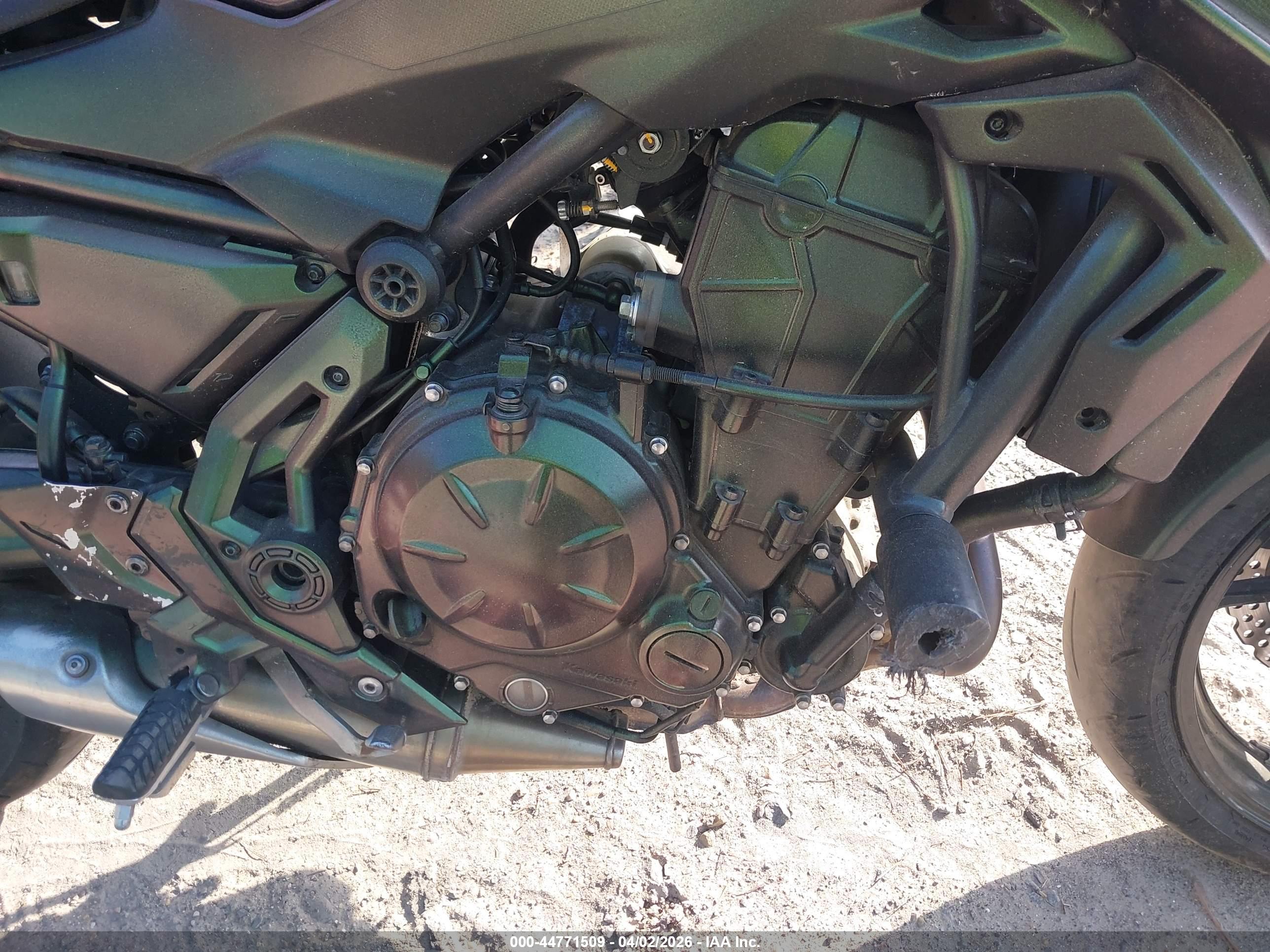 KAWASAKI ER650 image 8