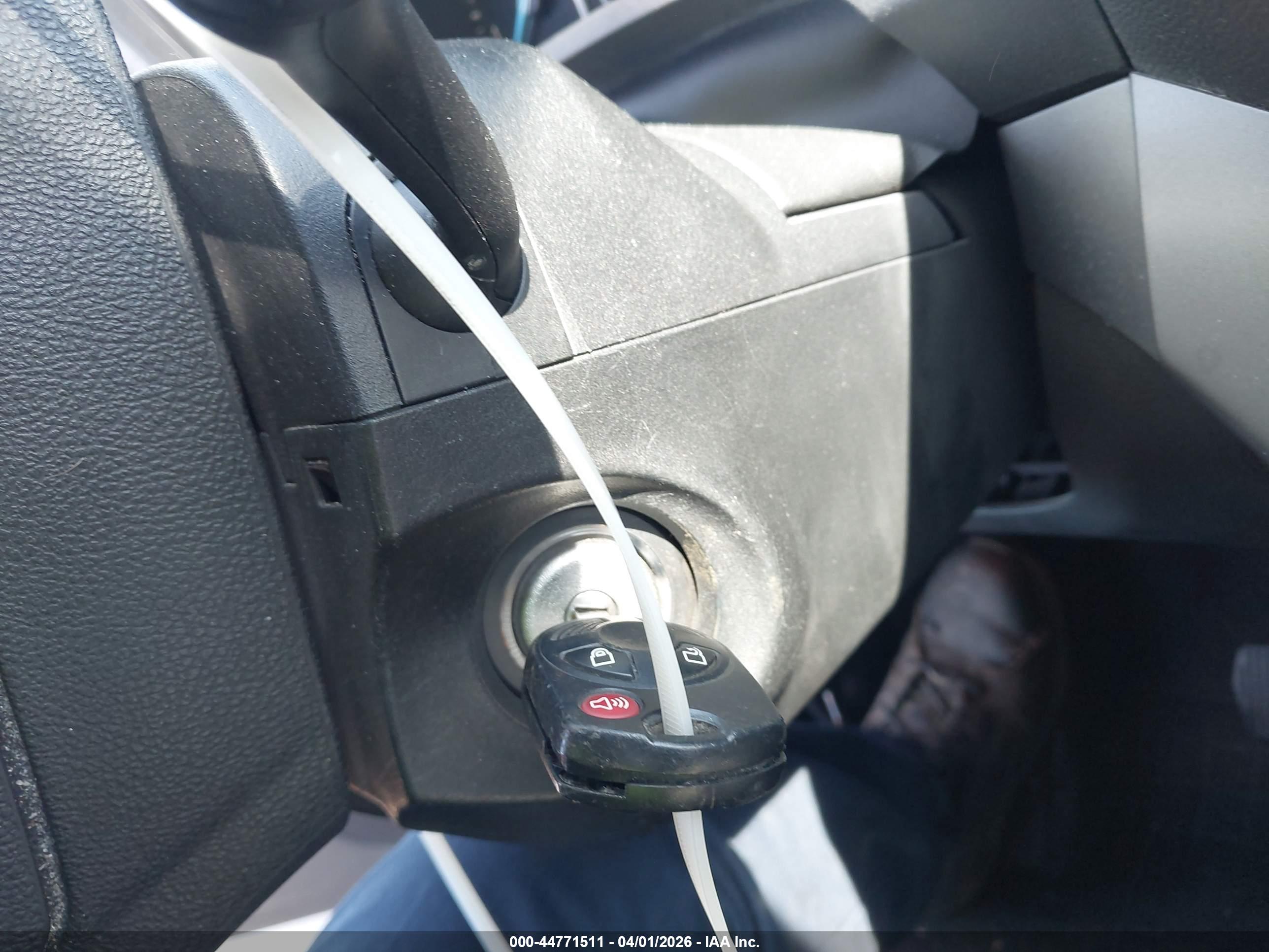 FORD ESCAPE image 11