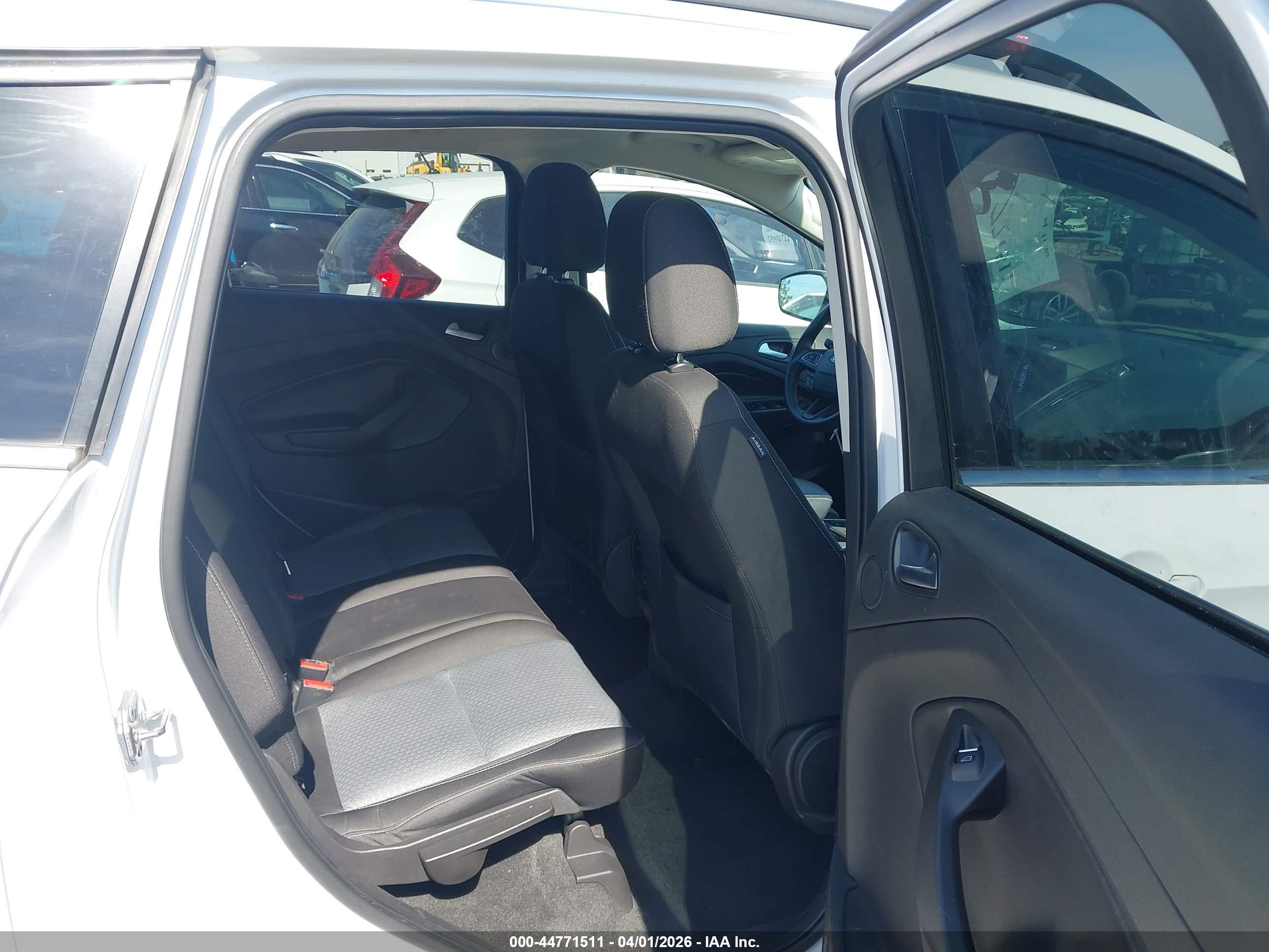 FORD ESCAPE image 8