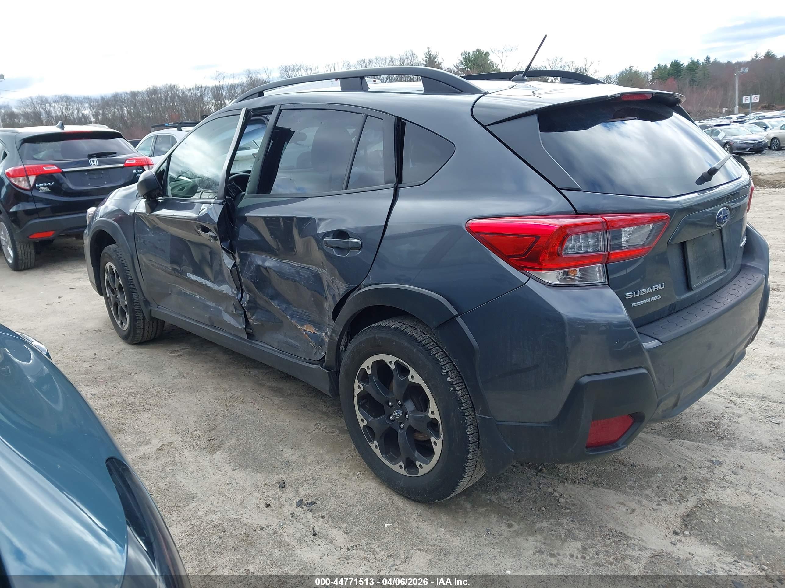 SUBARU CROSSTREK image 3