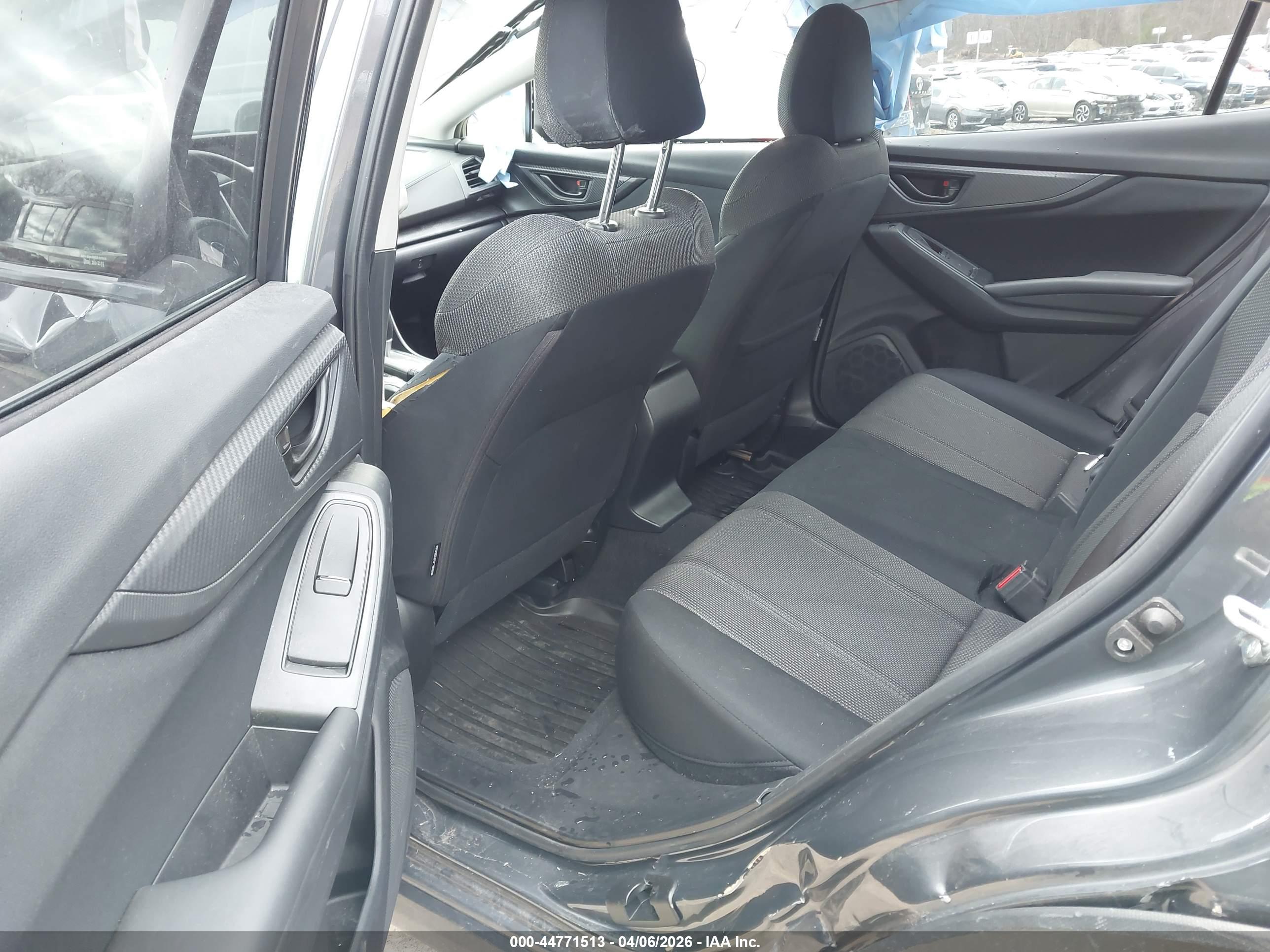 SUBARU CROSSTREK image 8