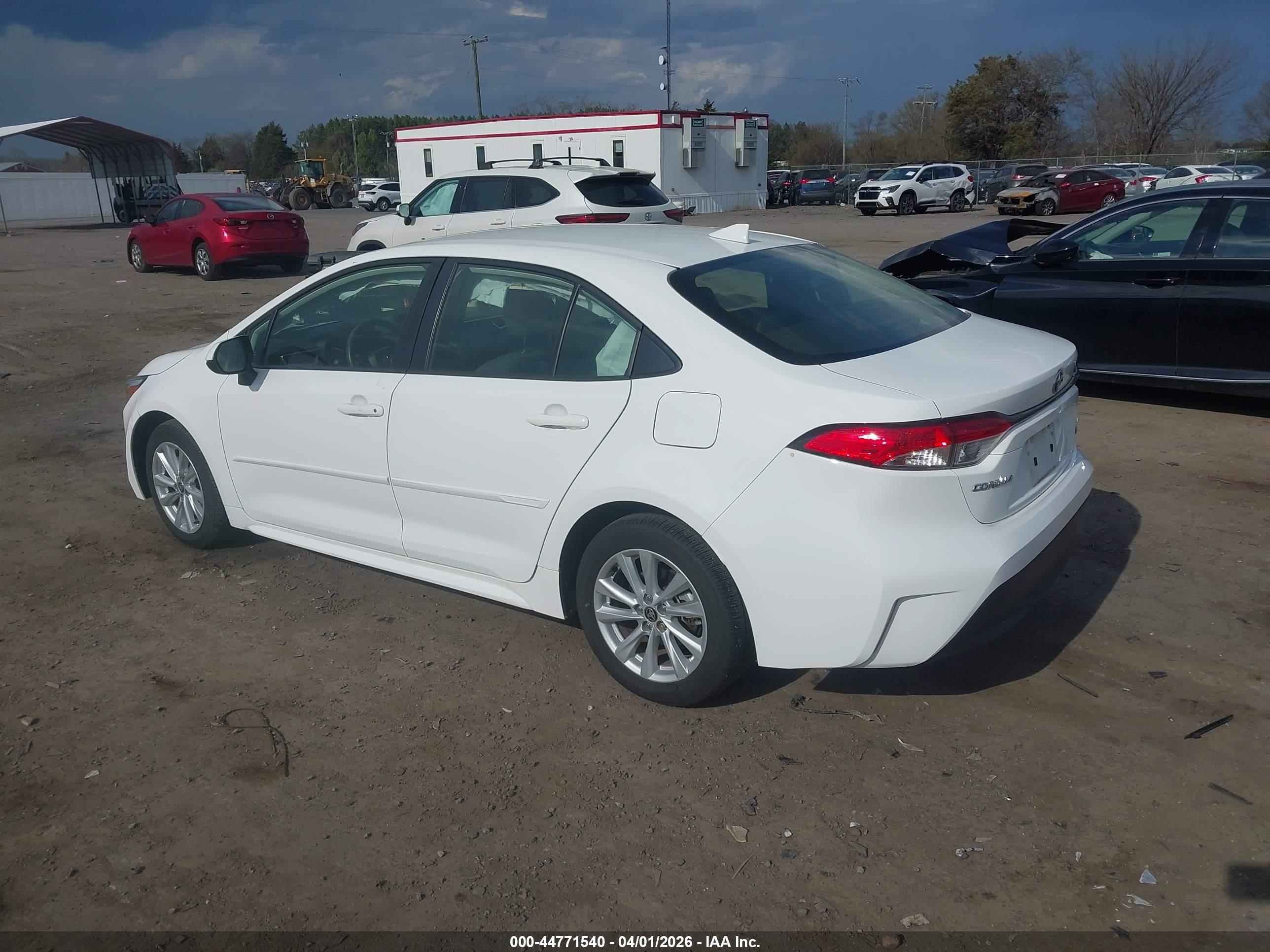 TOYOTA COROLLA image 3