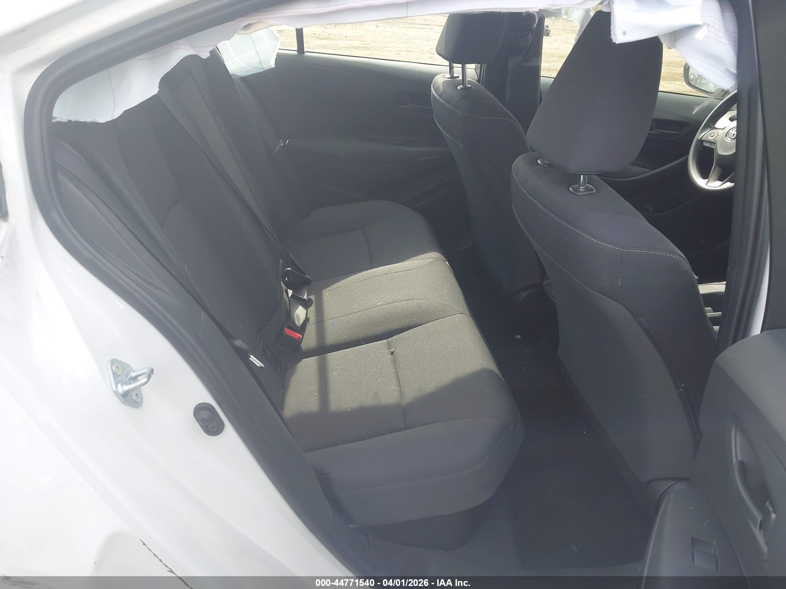 TOYOTA COROLLA image 8
