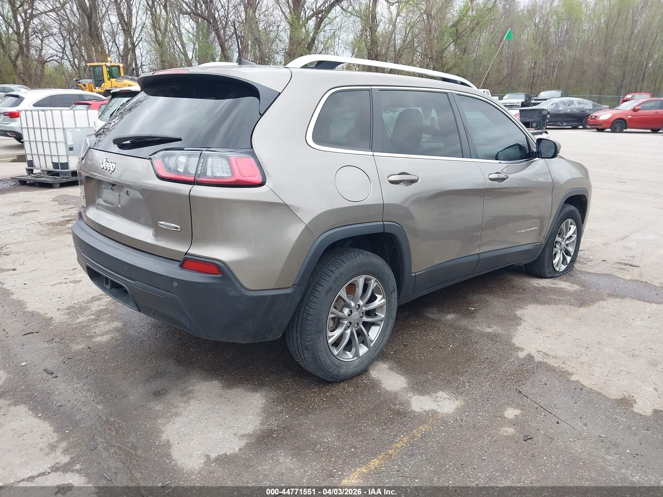 JEEP CHEROKEE image 4