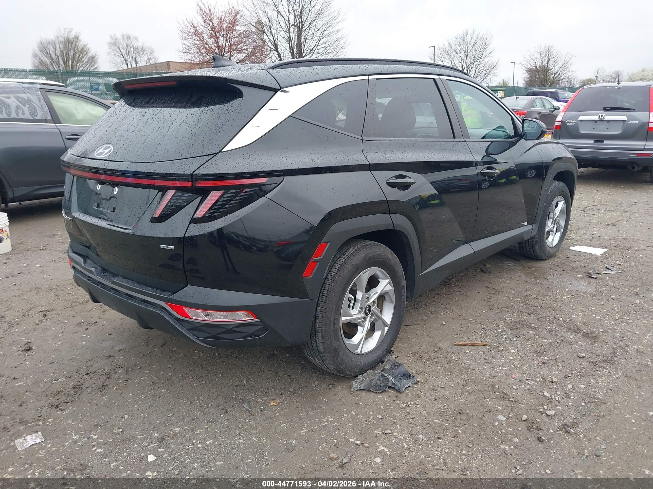 HYUNDAI TUCSON image 4