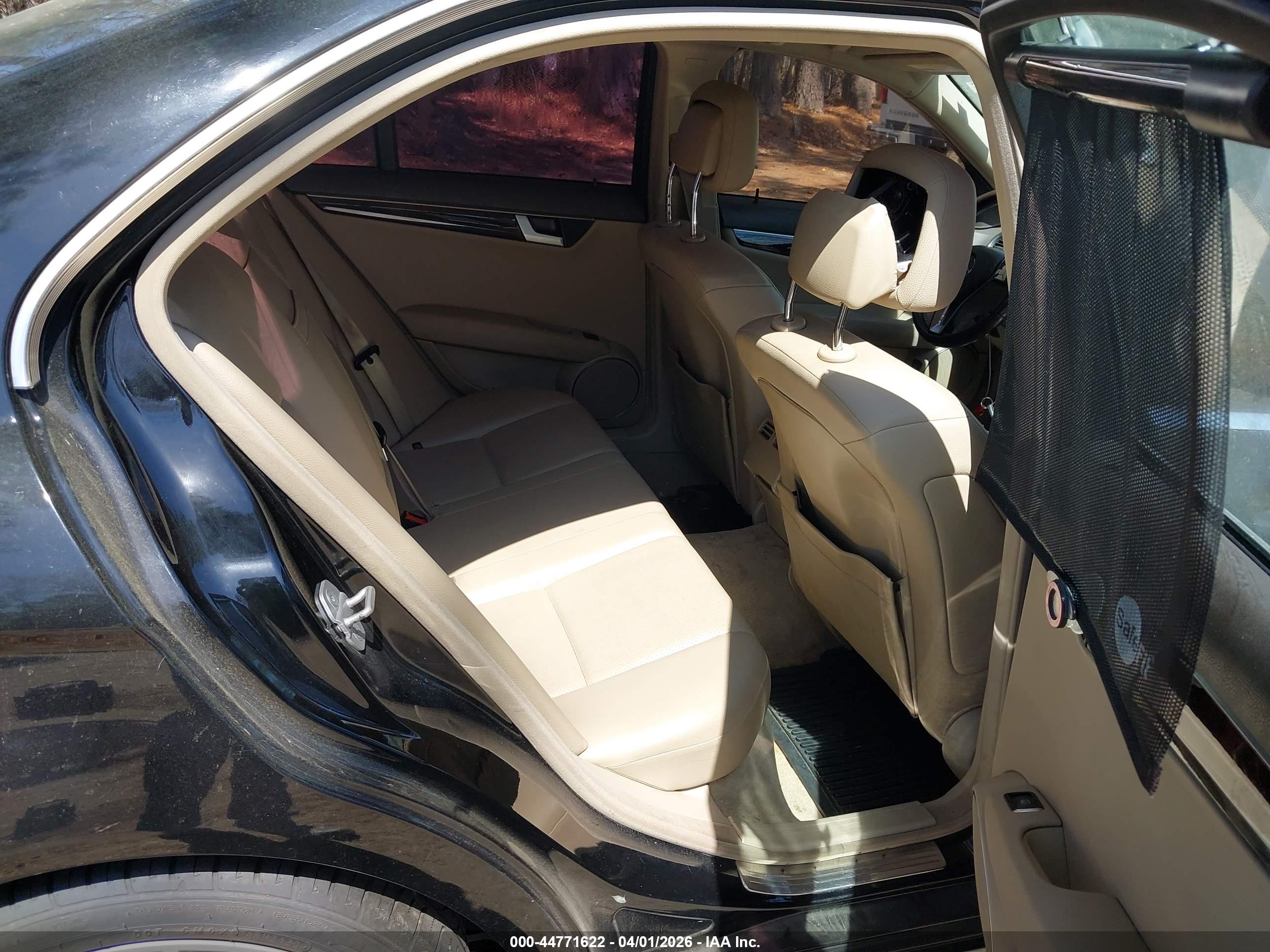 MERCEDES-BENZ C image 8