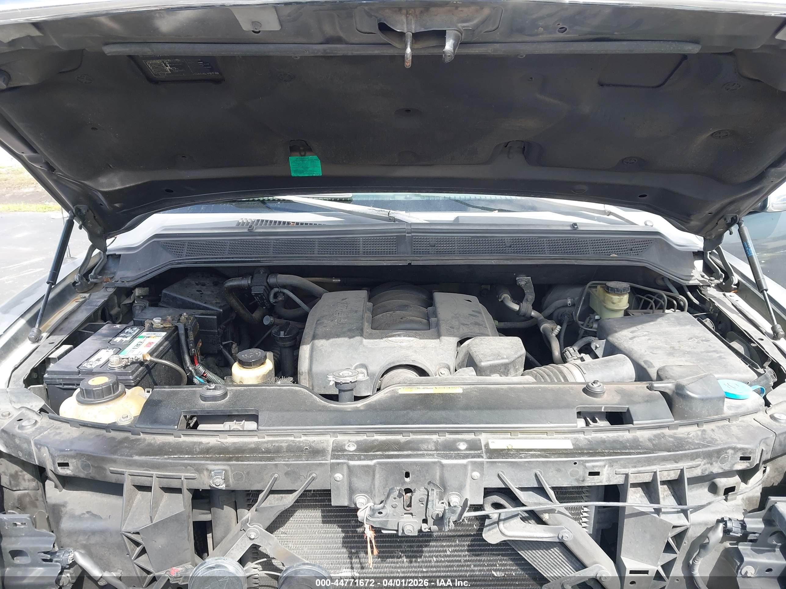 NISSAN TITAN image 10