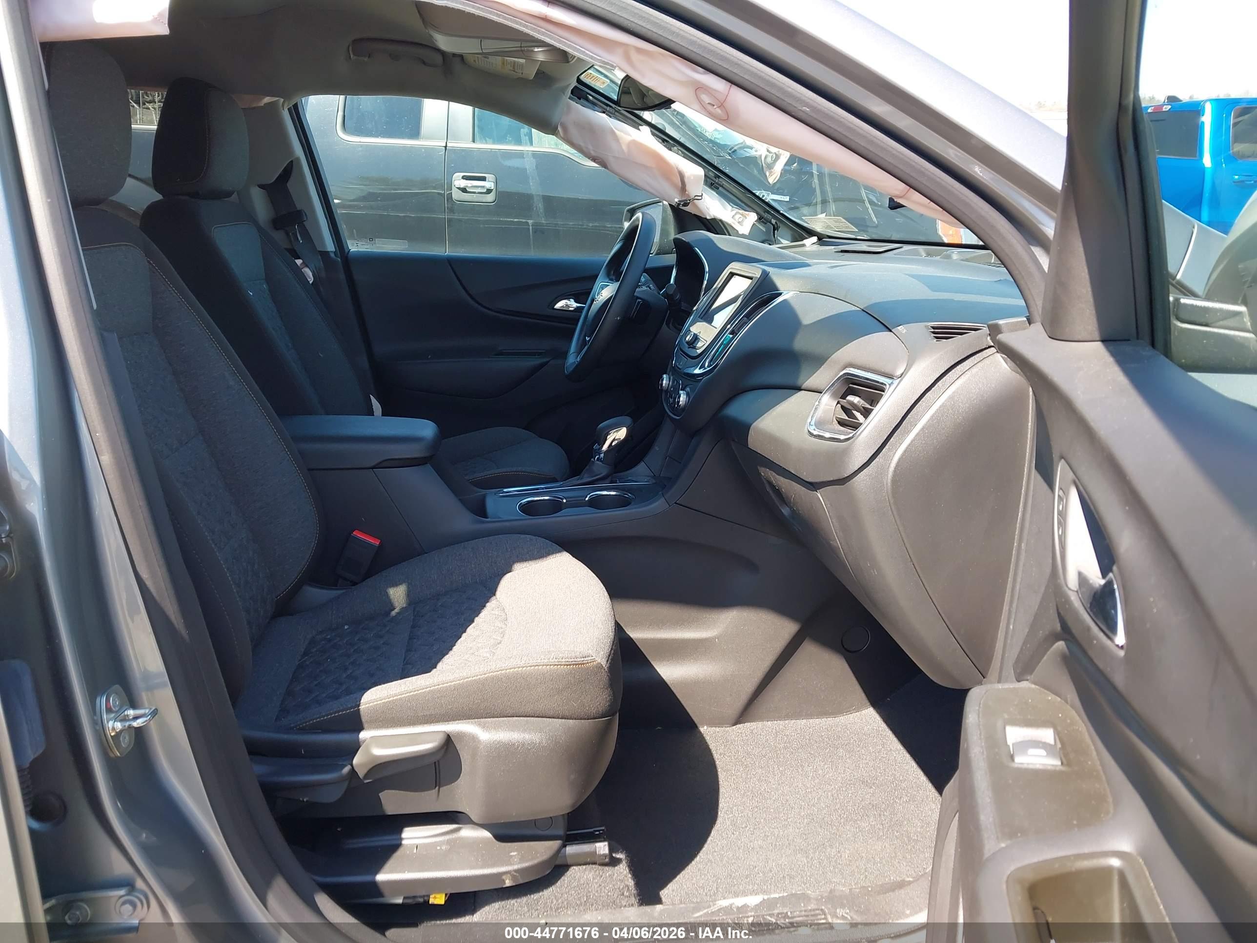 CHEVROLET EQUINOX image 5