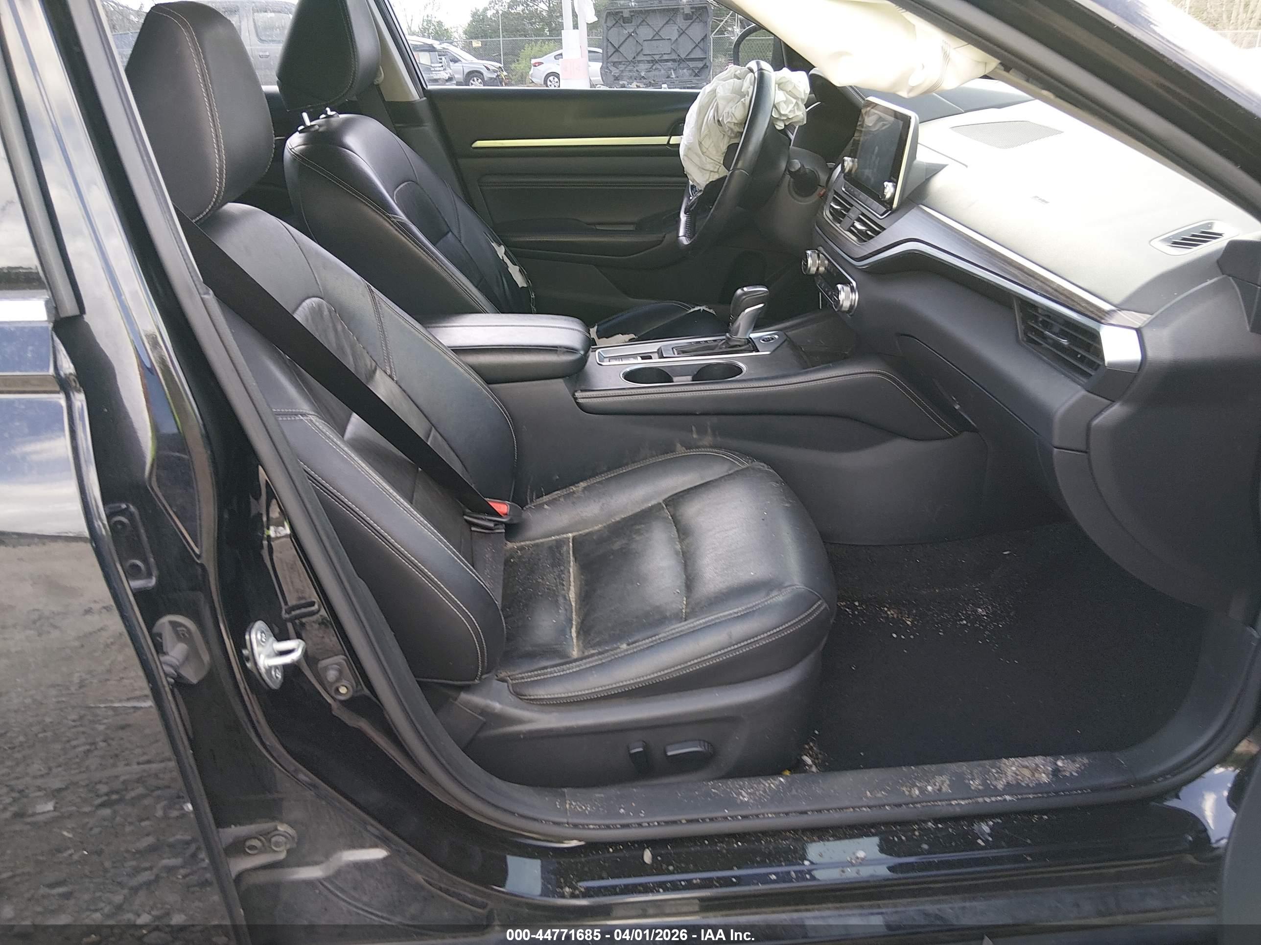 NISSAN ALTIMA image 5