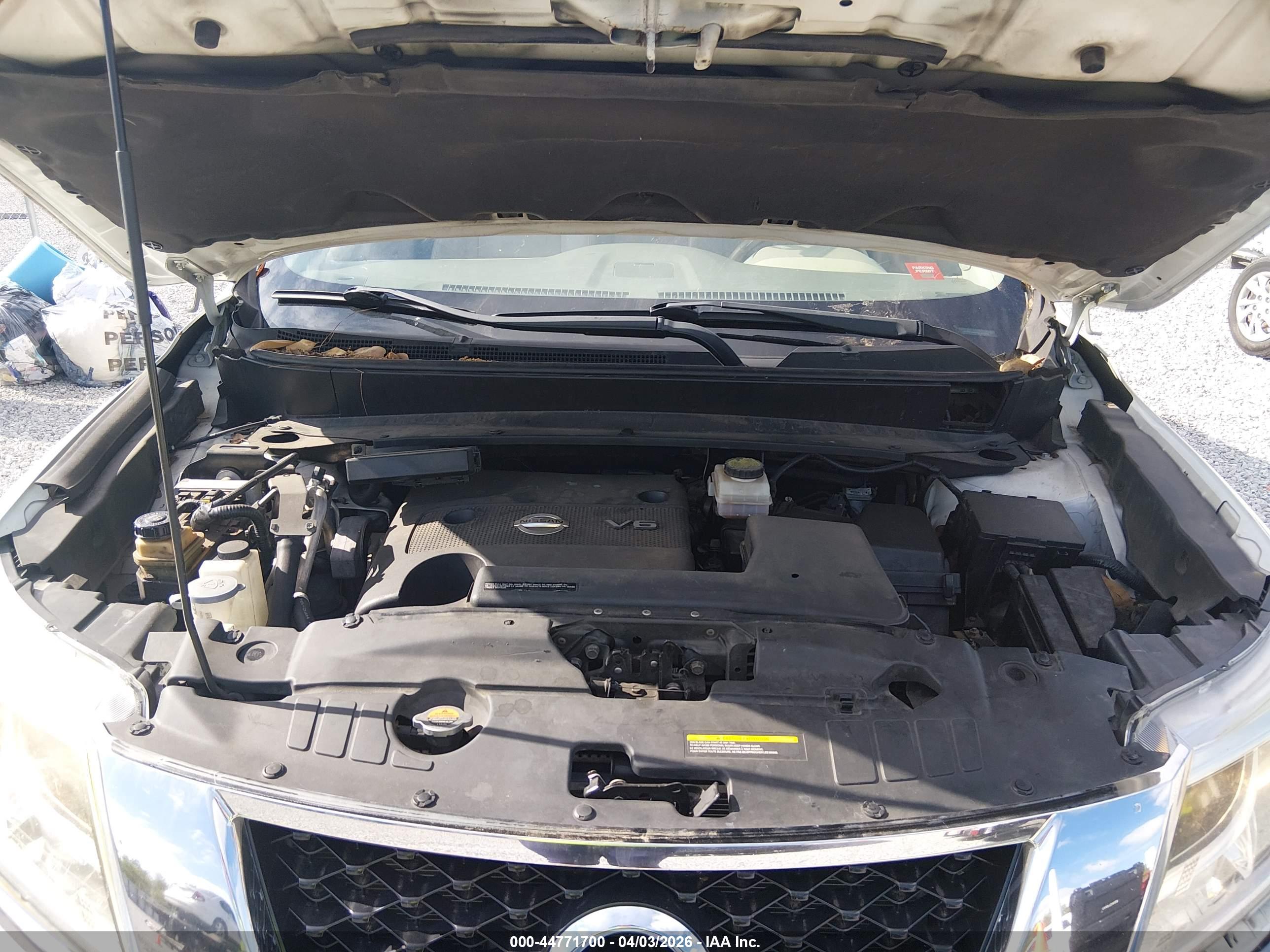 NISSAN PATHFINDER image 10