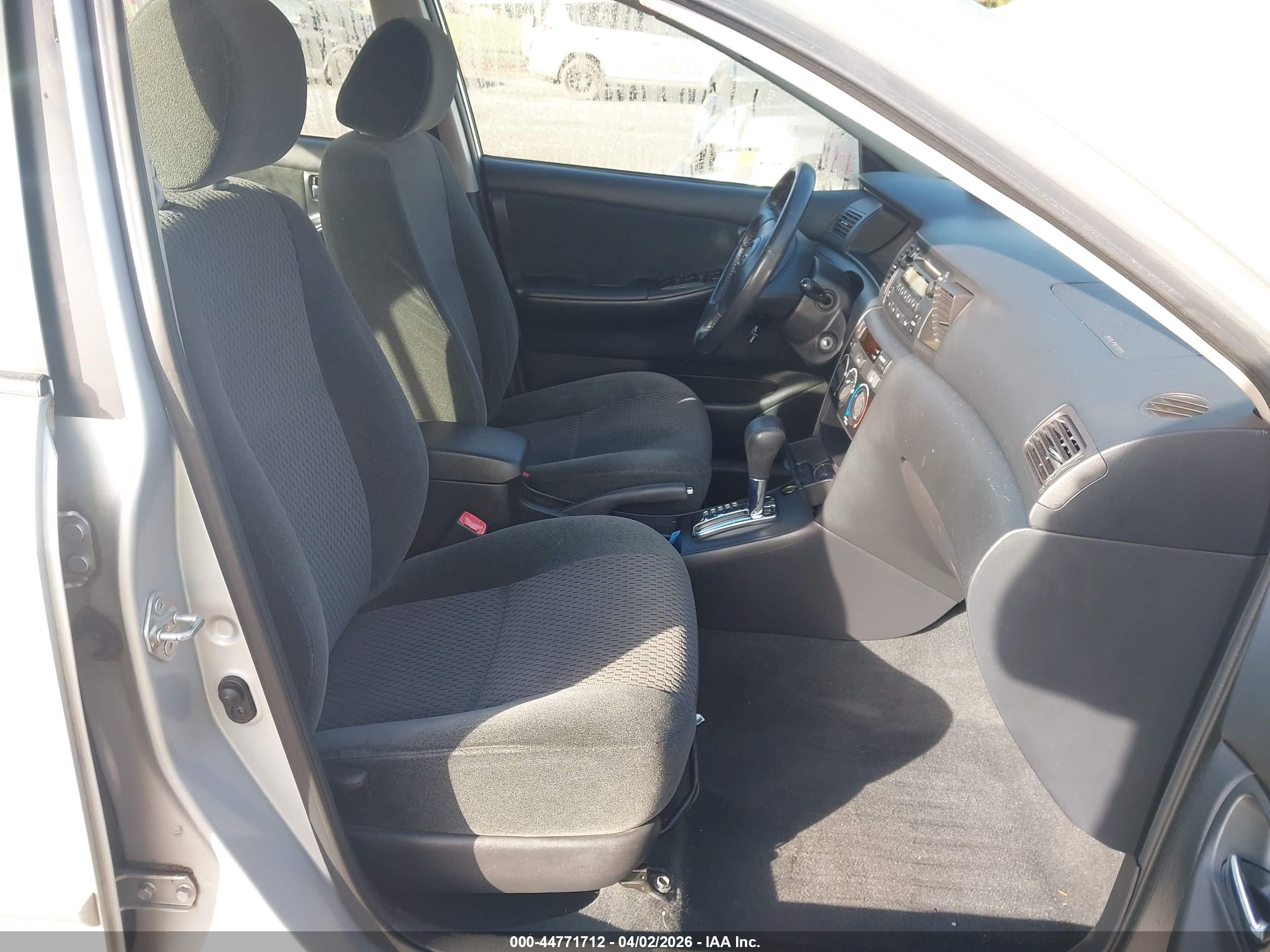 TOYOTA COROLLA image 5