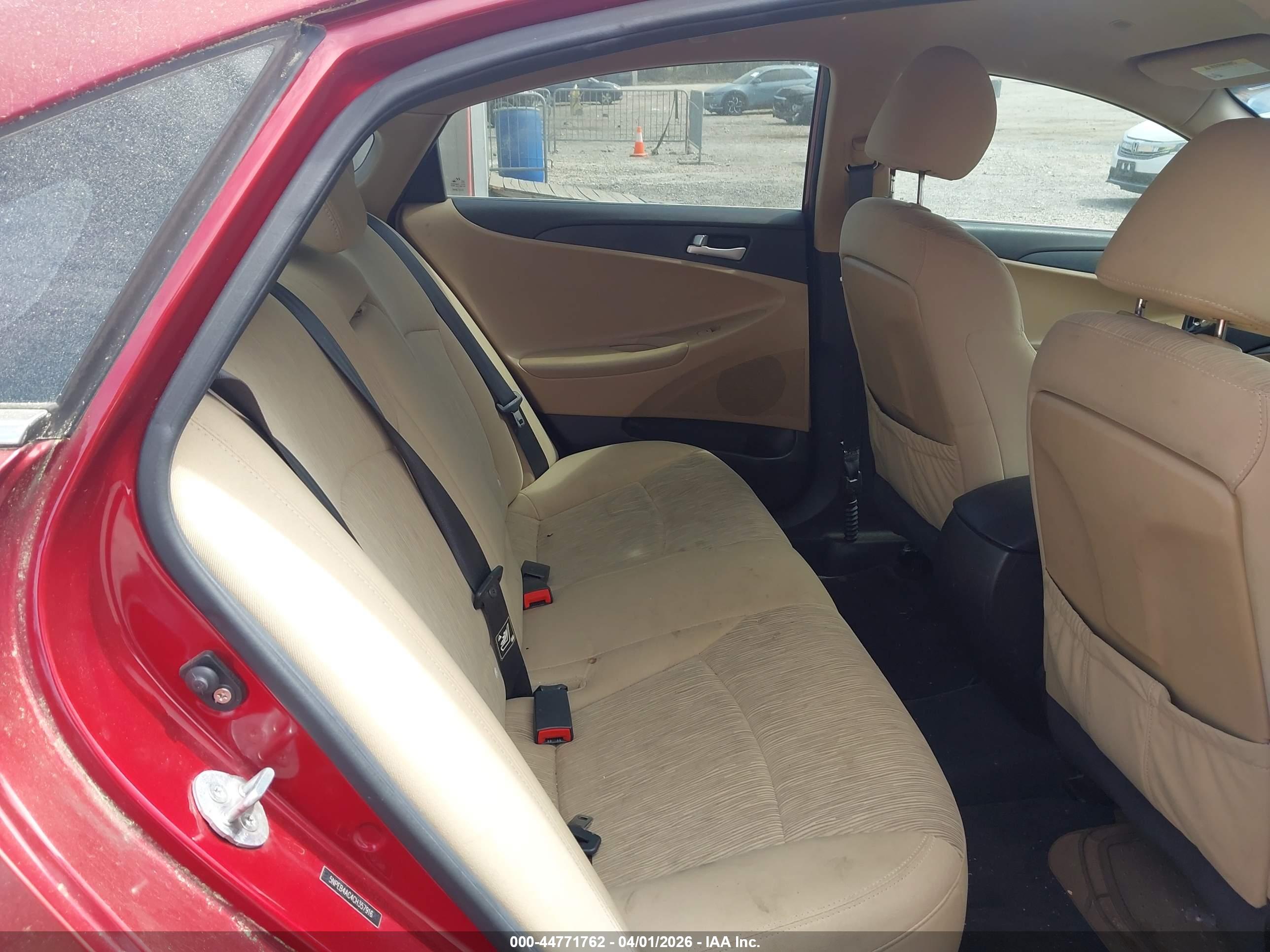 HYUNDAI SONATA image 8