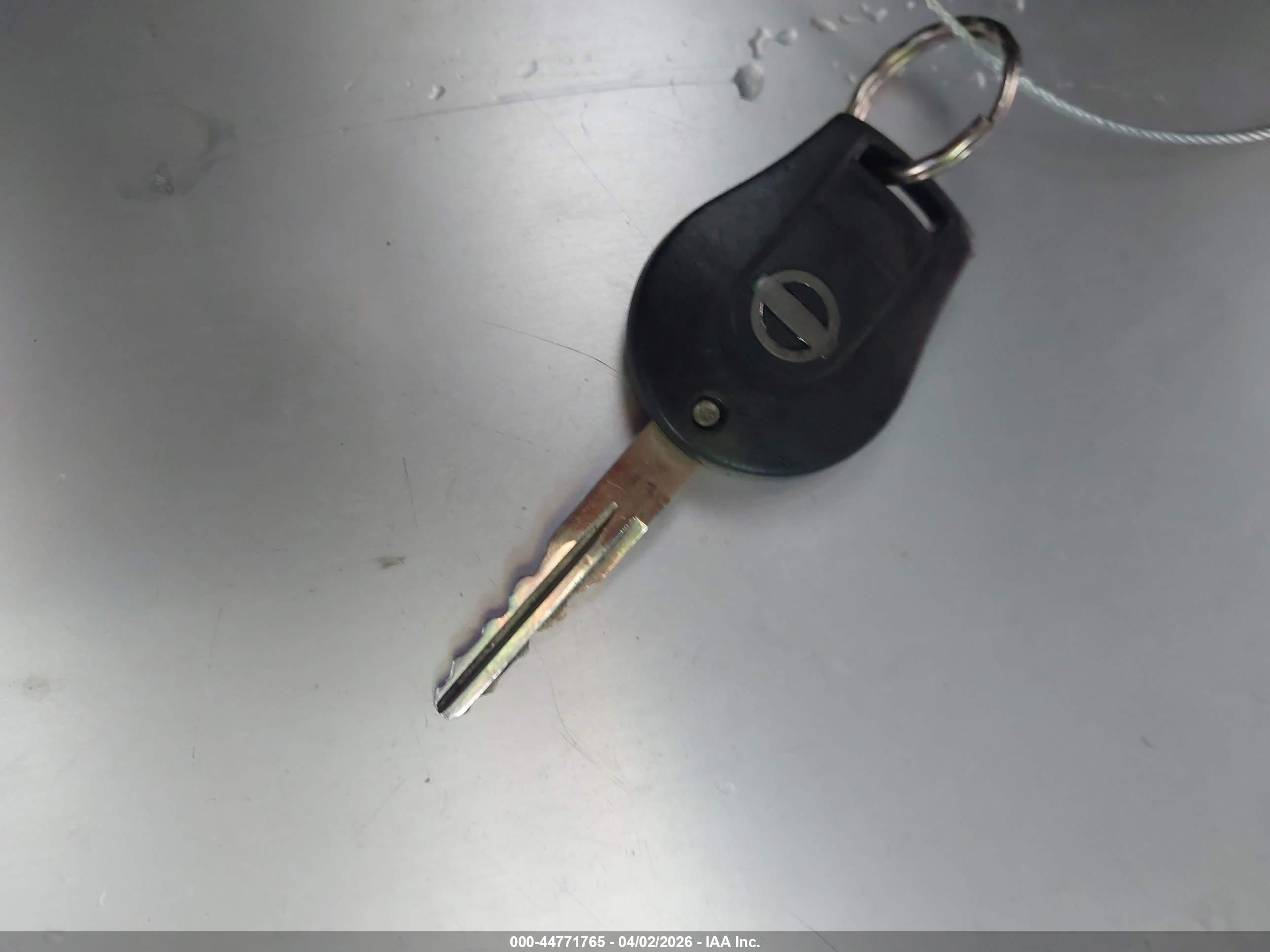 NISSAN ROGUE image 11