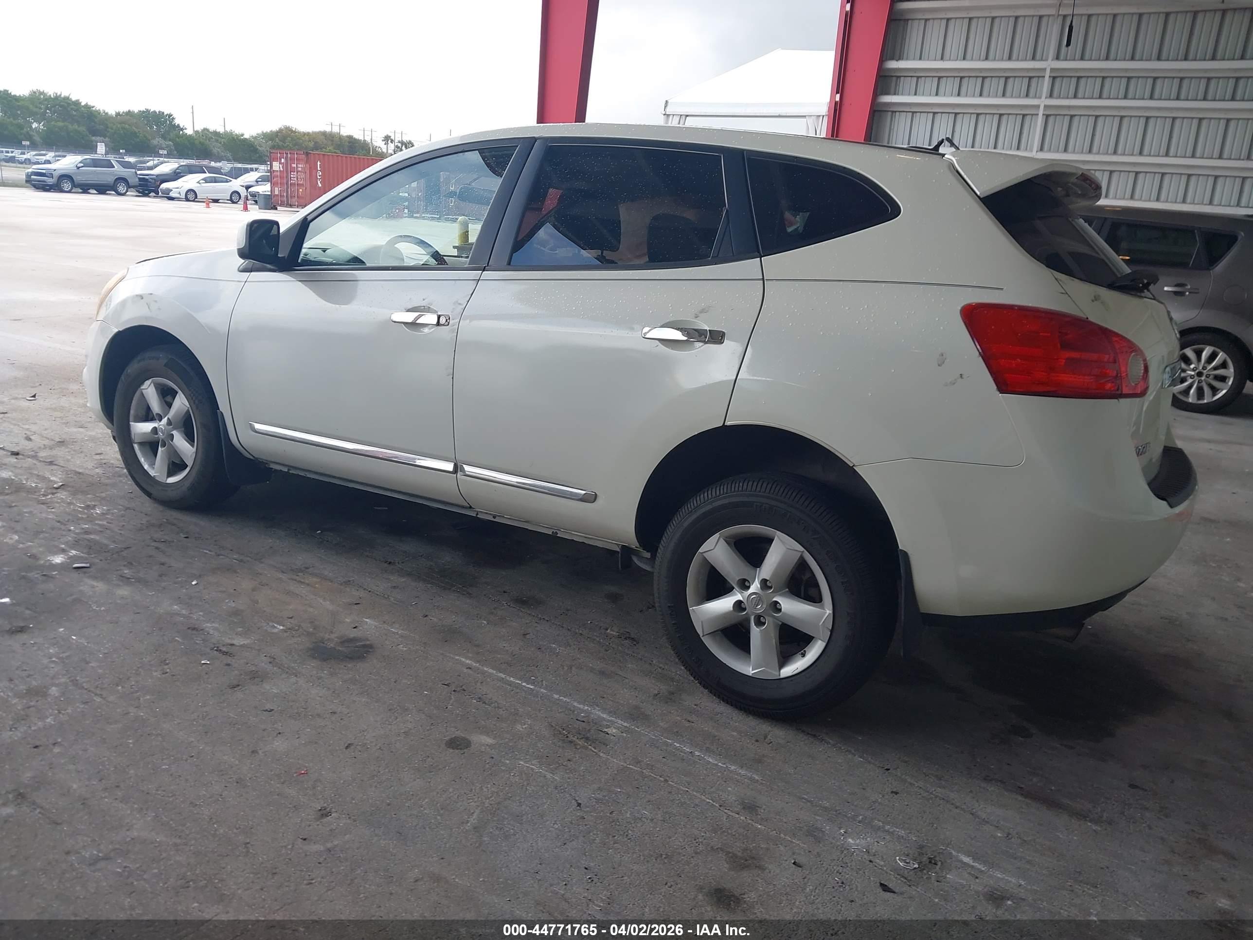 NISSAN ROGUE image 3