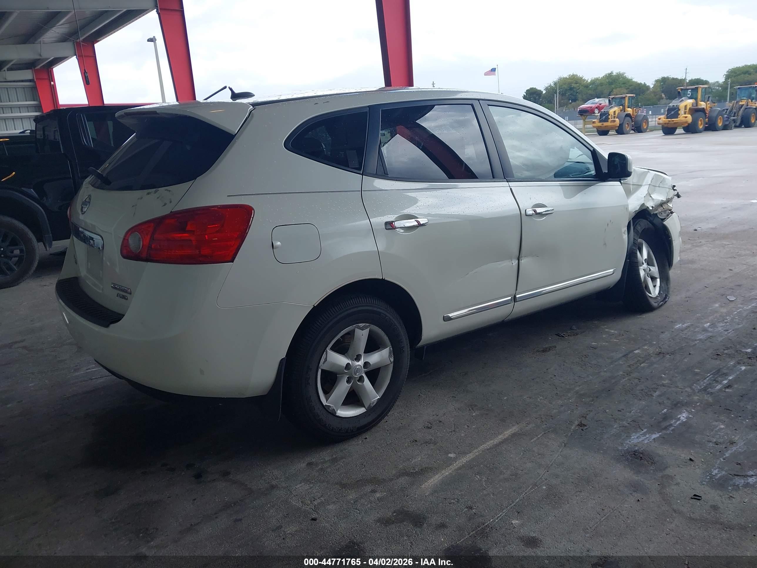 NISSAN ROGUE image 4