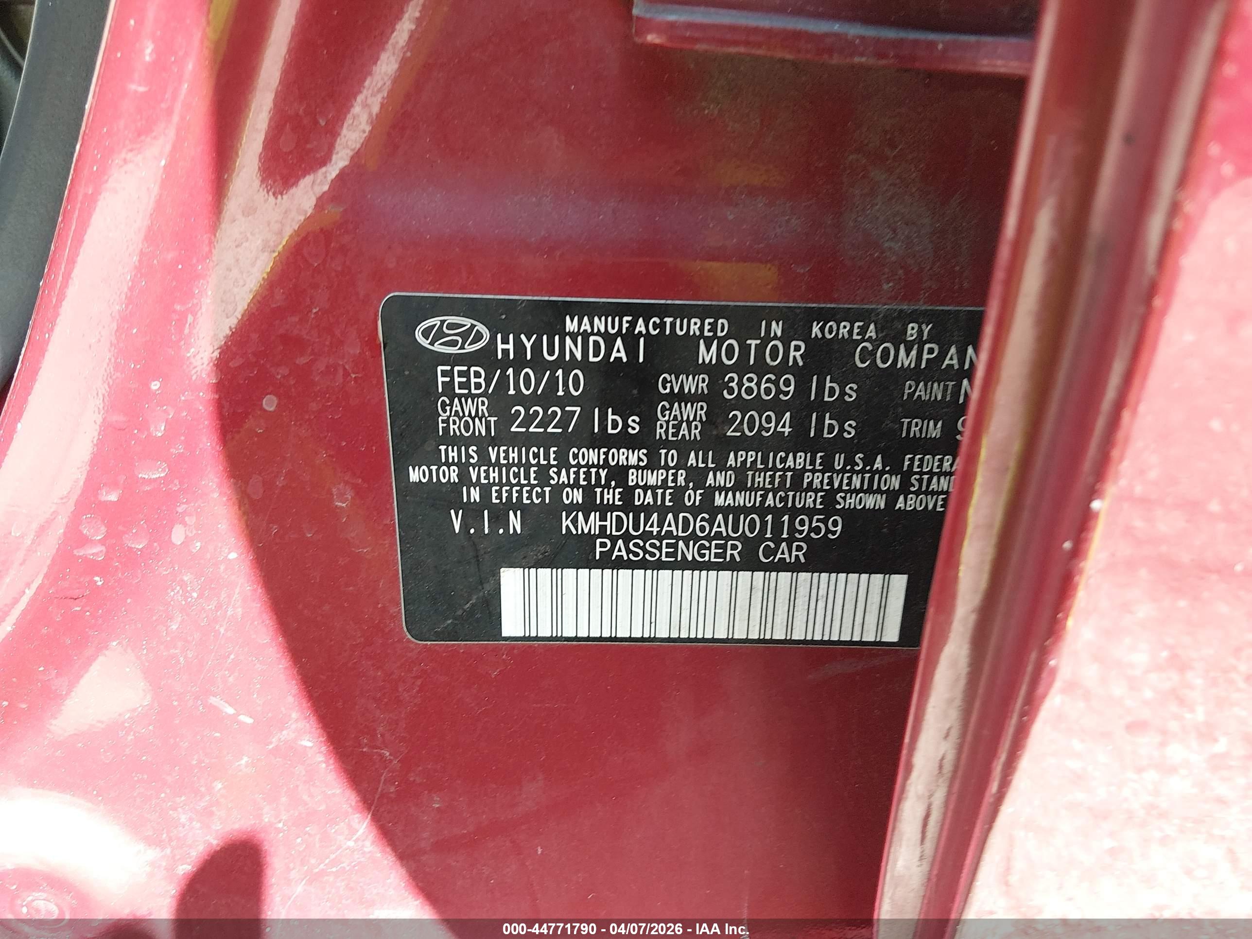 HYUNDAI ELANTRA image 9