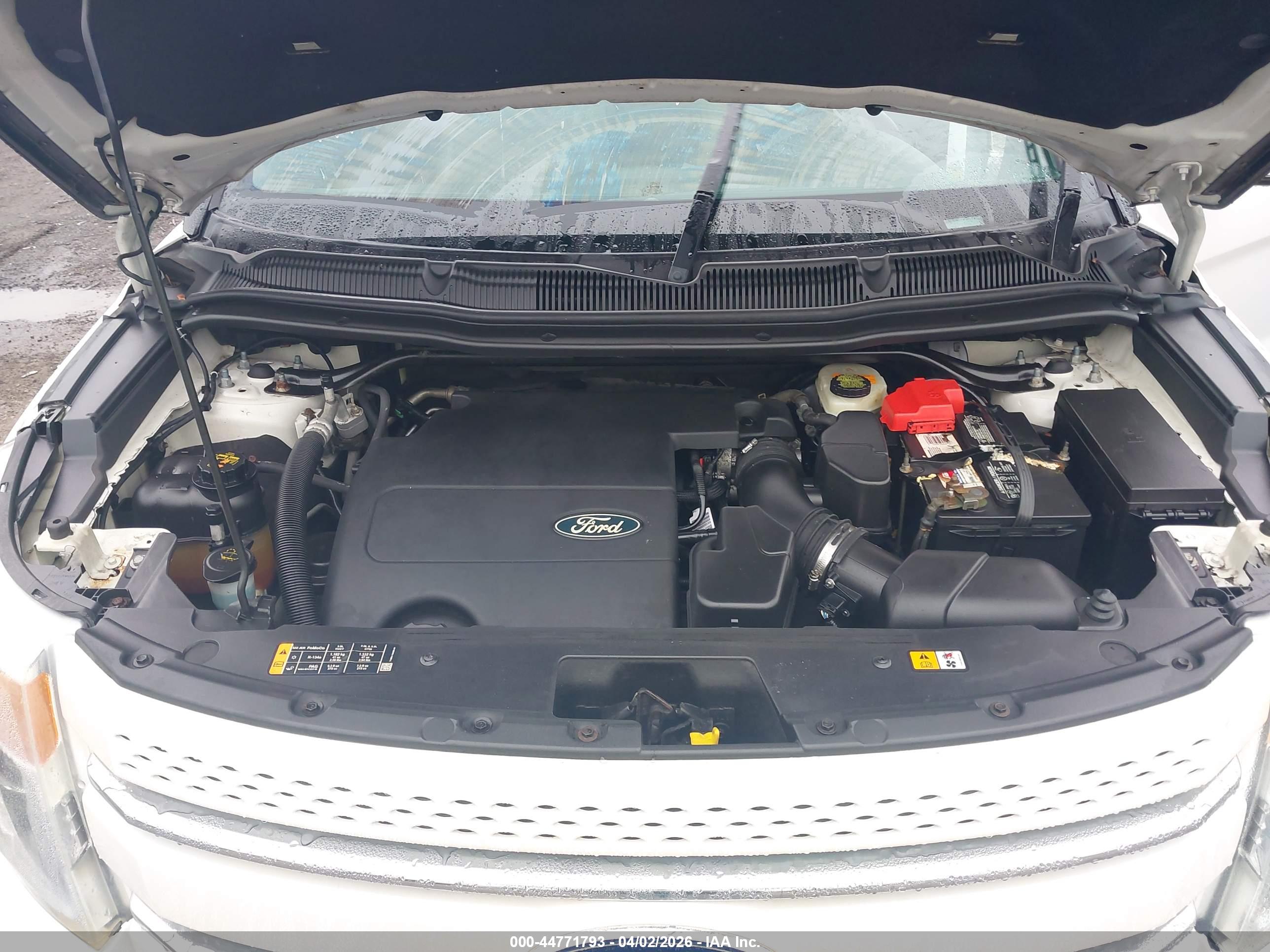FORD EXPLORER image 10