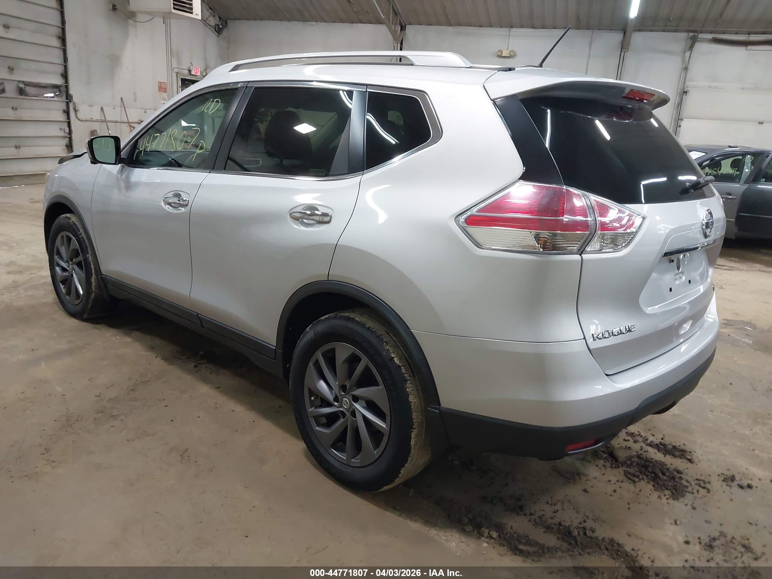 NISSAN ROGUE image 3