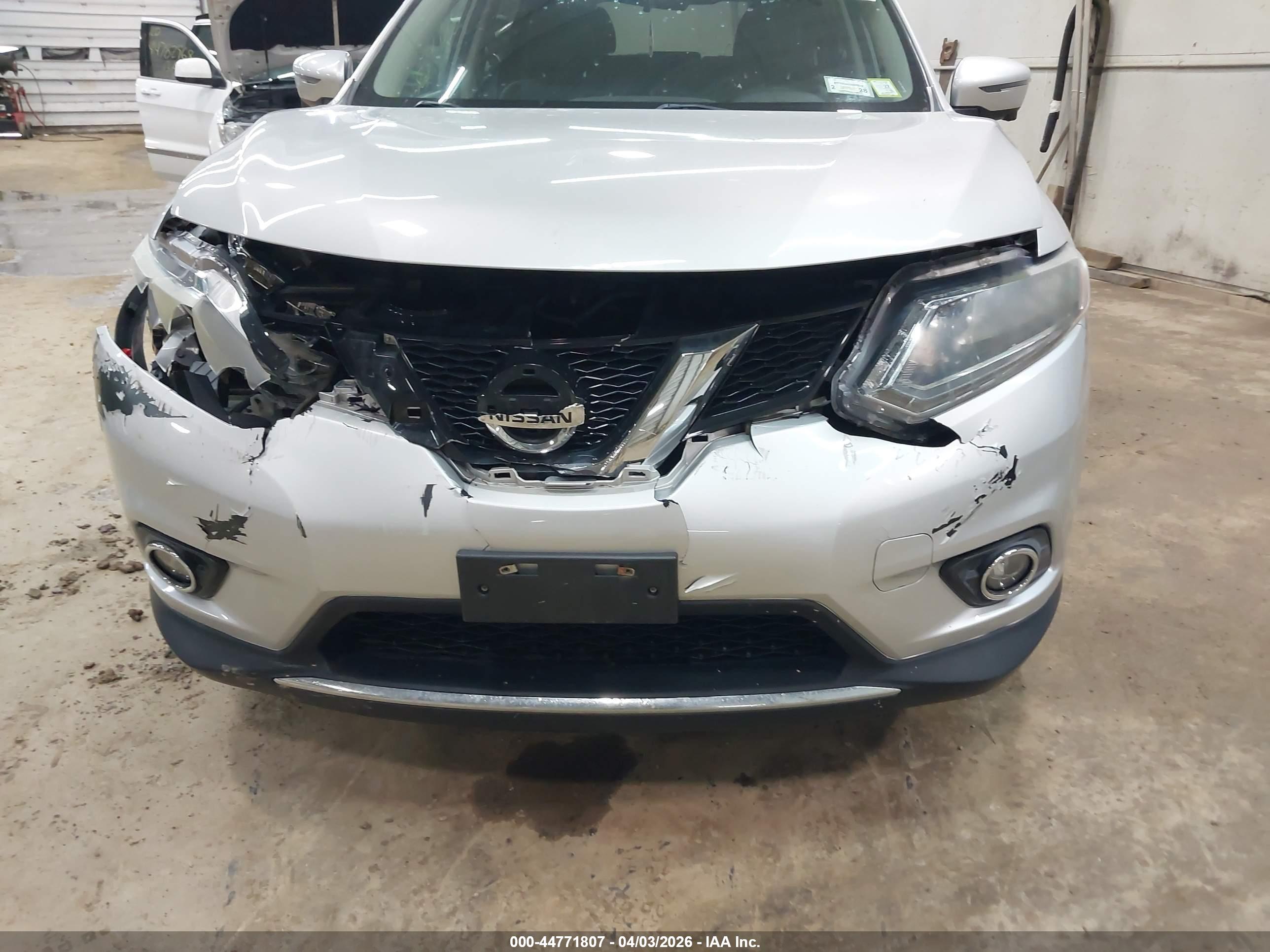 NISSAN ROGUE image 6