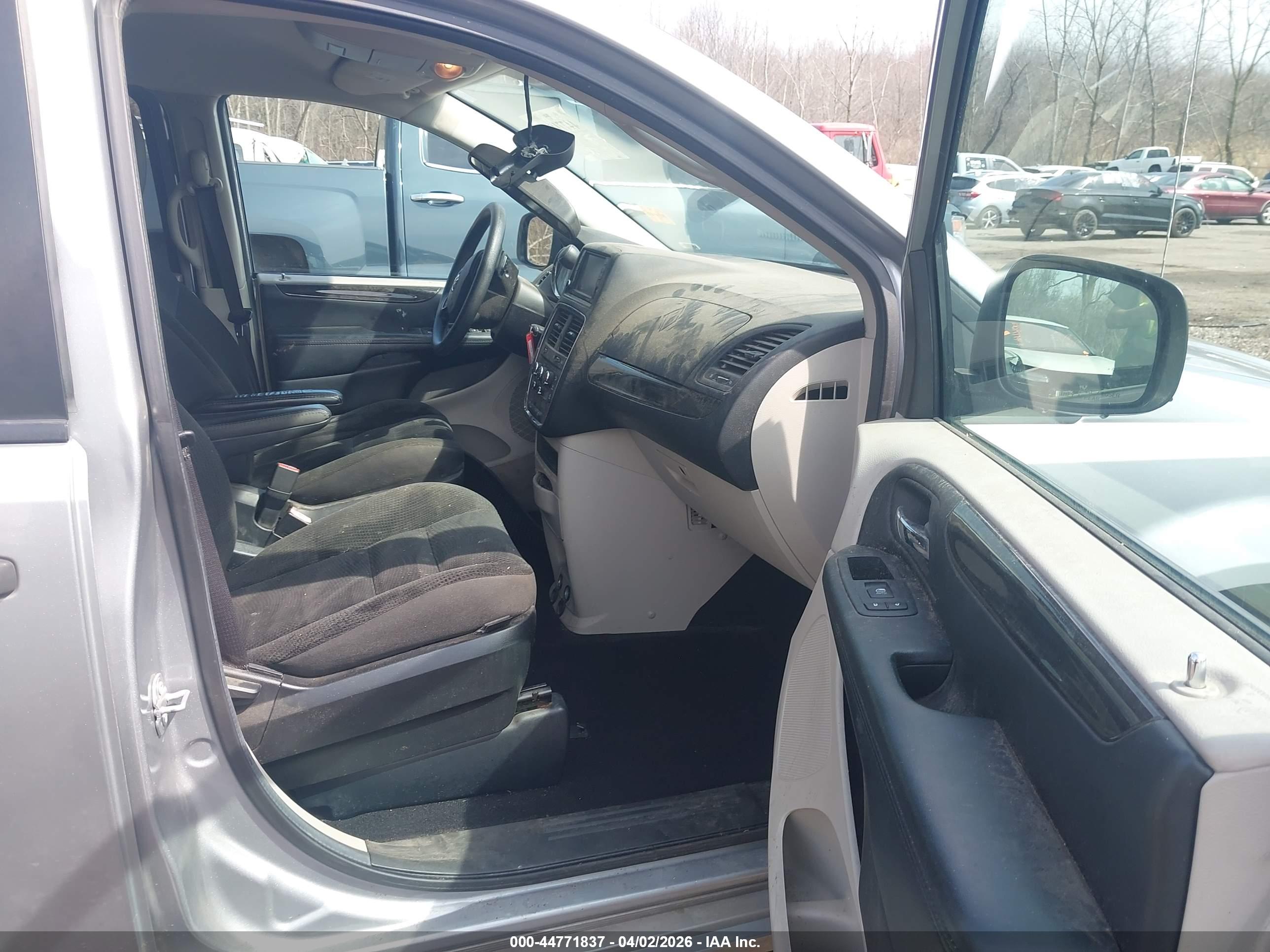 DODGE GRAND image 5