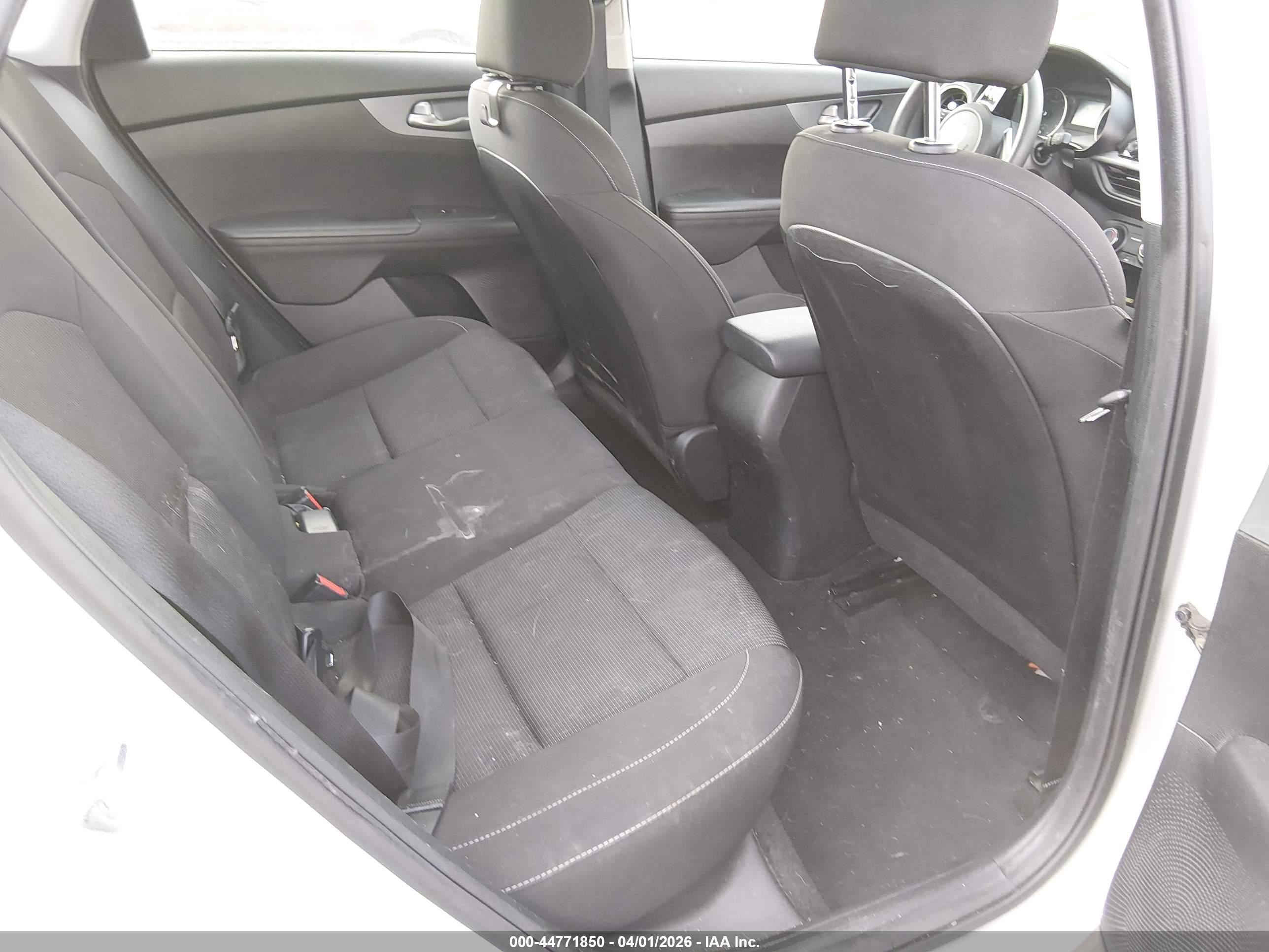 KIA FORTE image 8