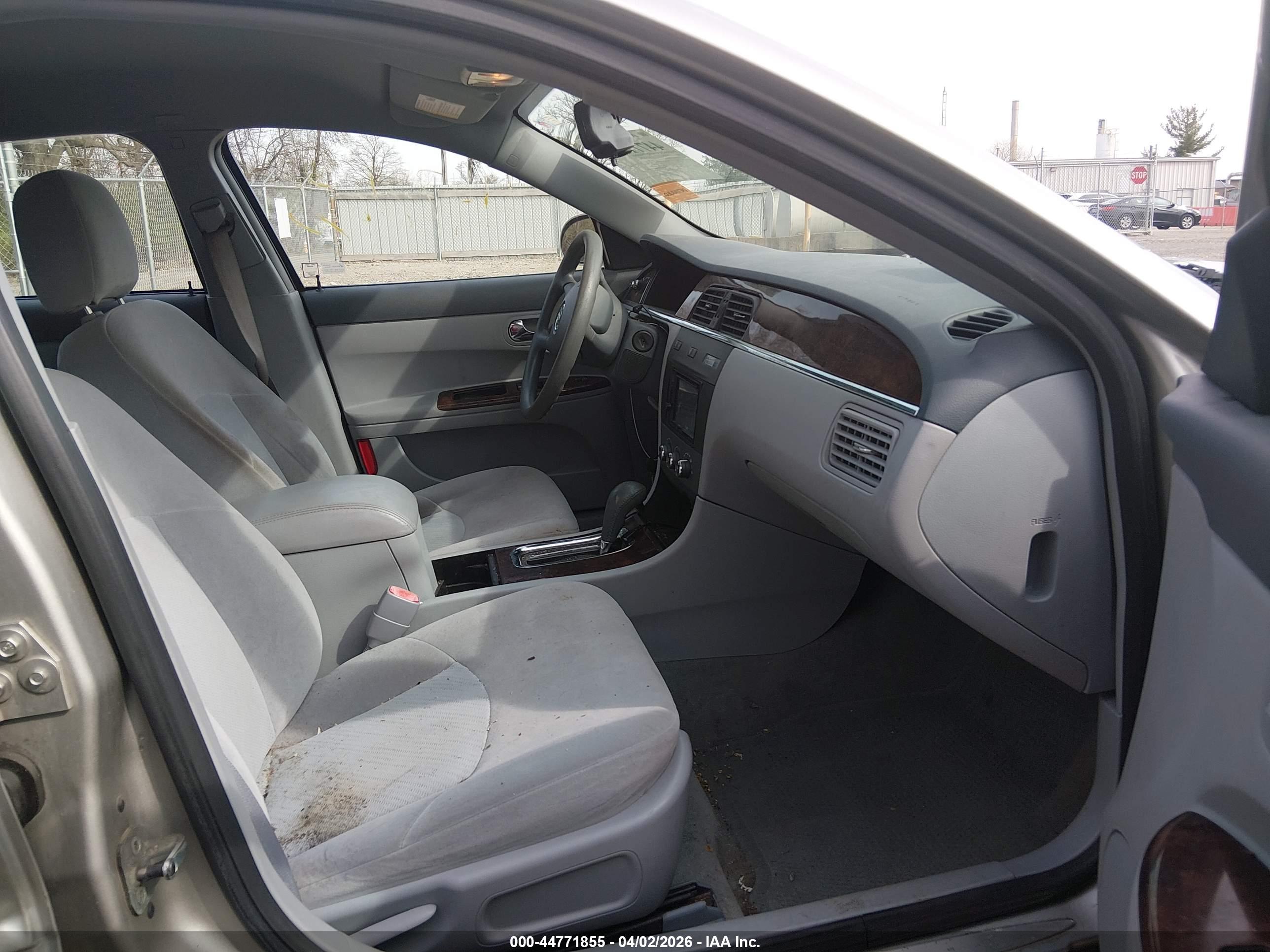 BUICK LACROSSE image 5