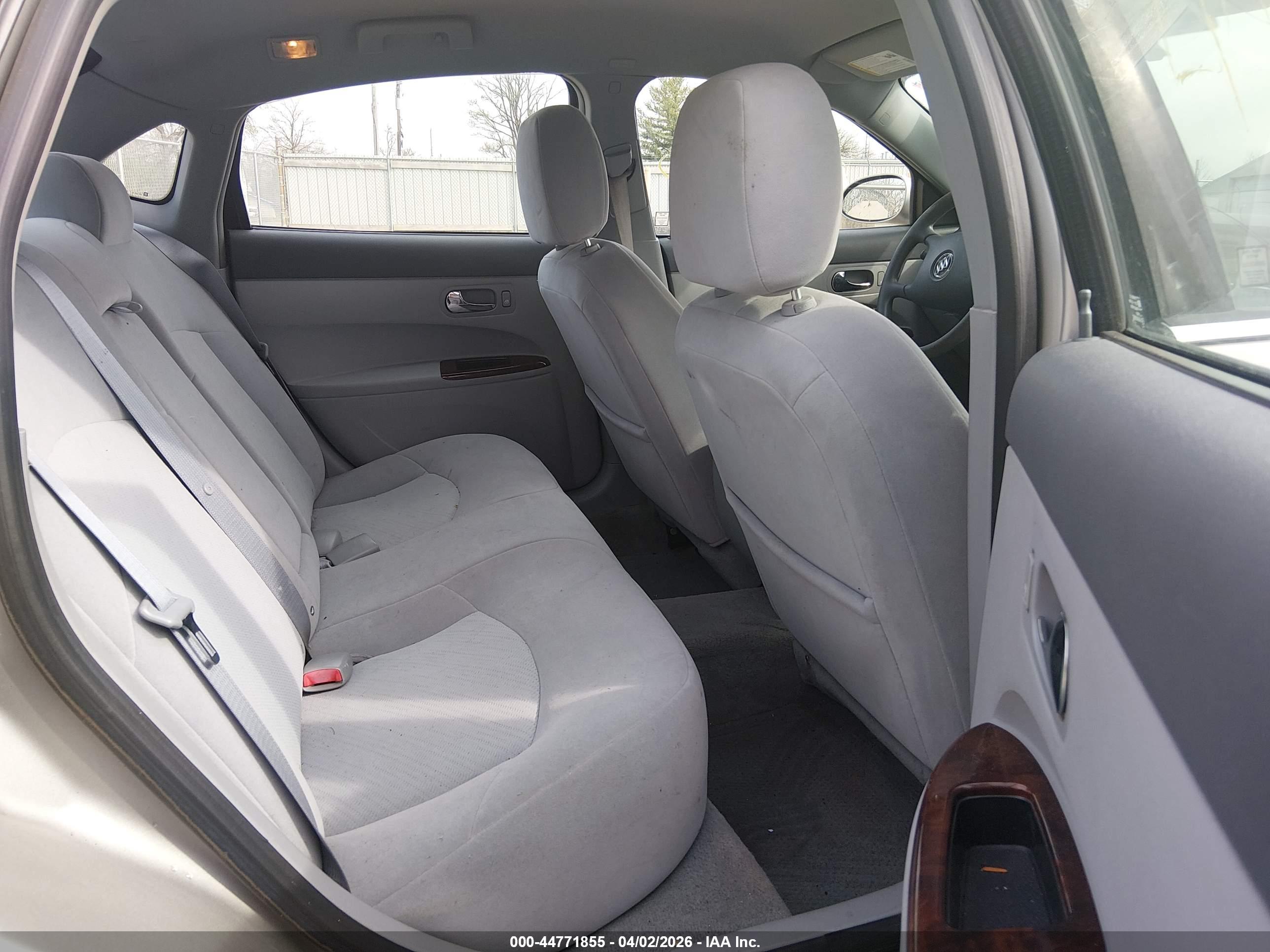 BUICK LACROSSE image 8