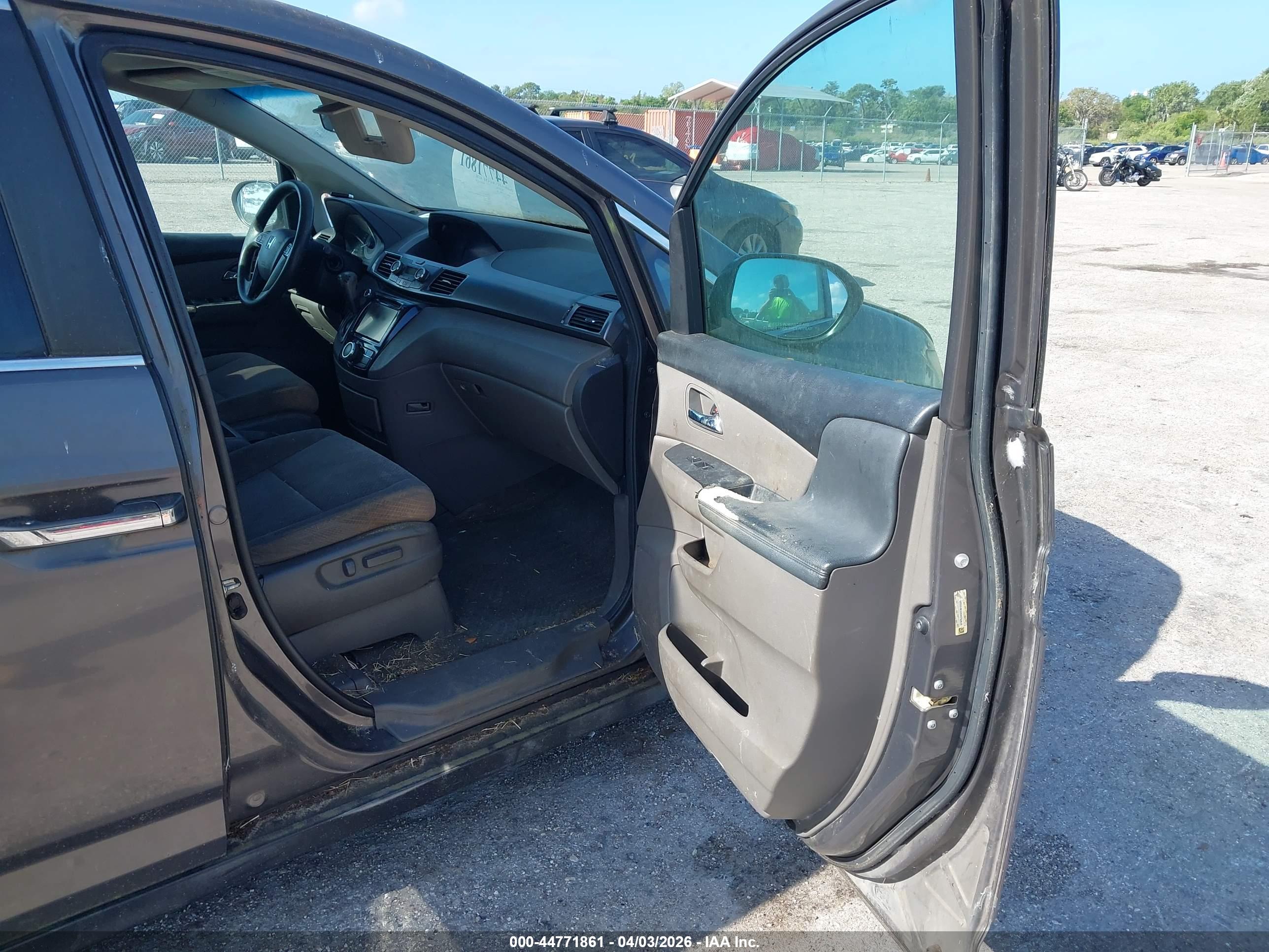 HONDA ODYSSEY image 5