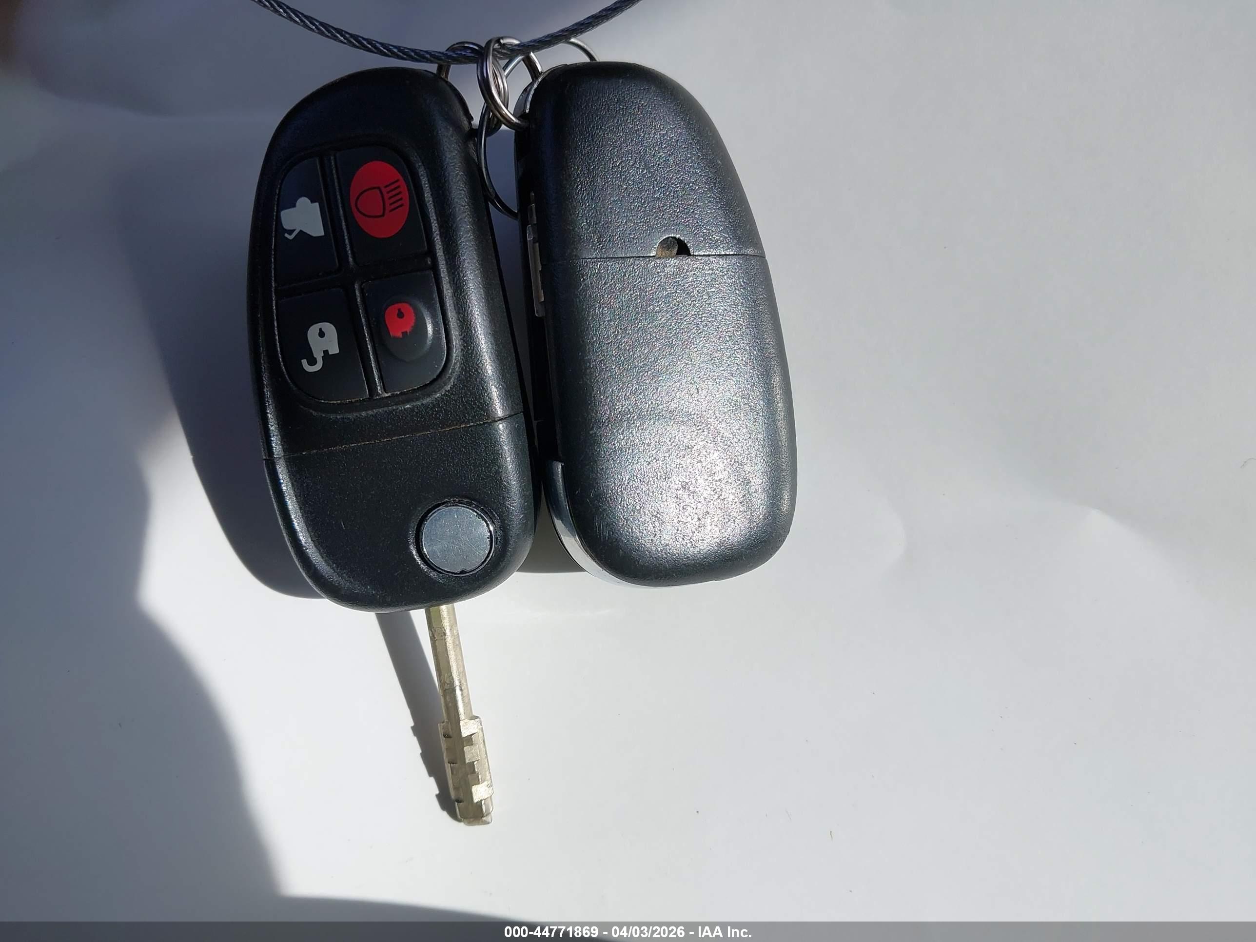 JAGUAR X-TYPE image 11
