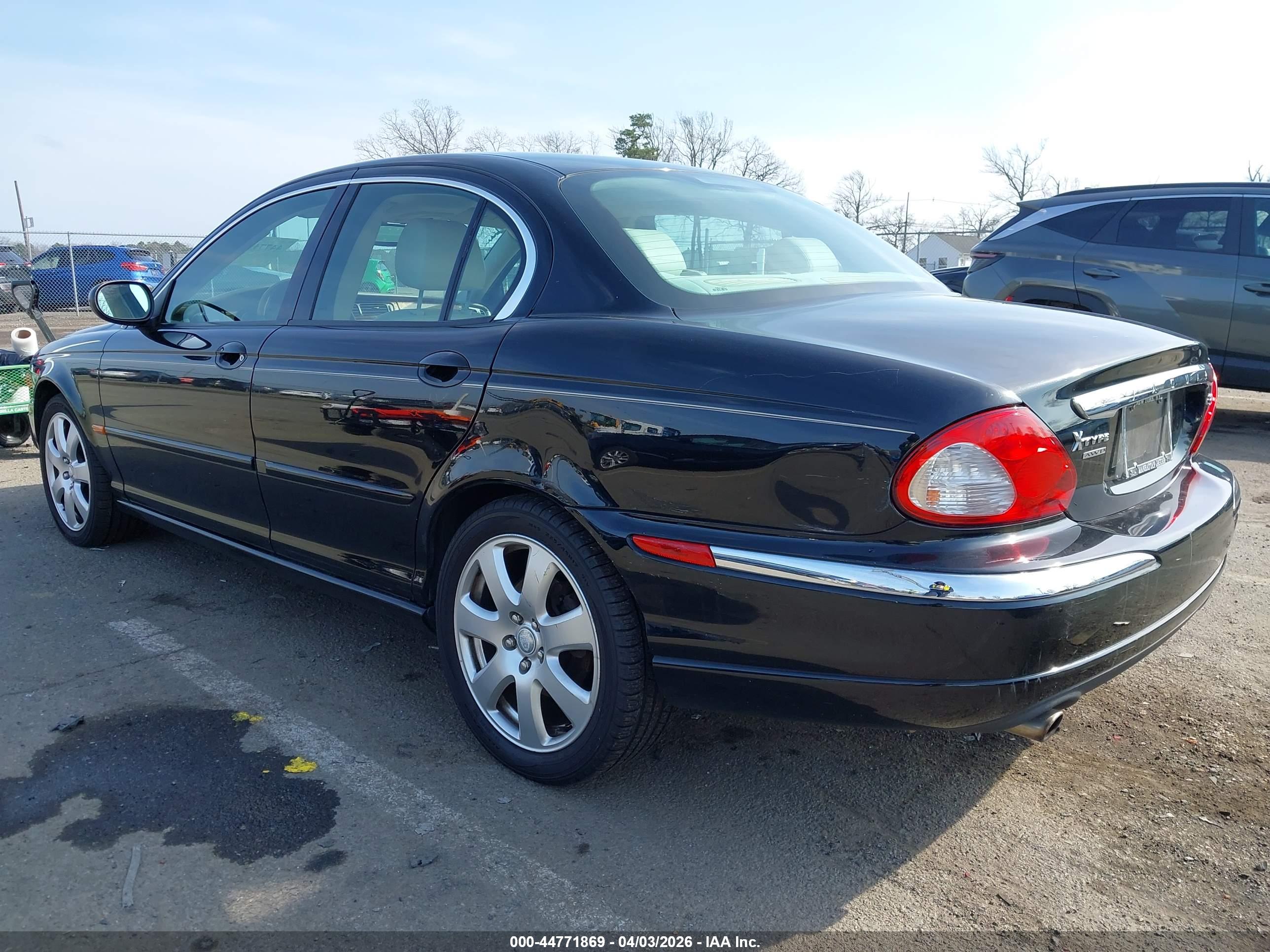 JAGUAR X-TYPE image 3