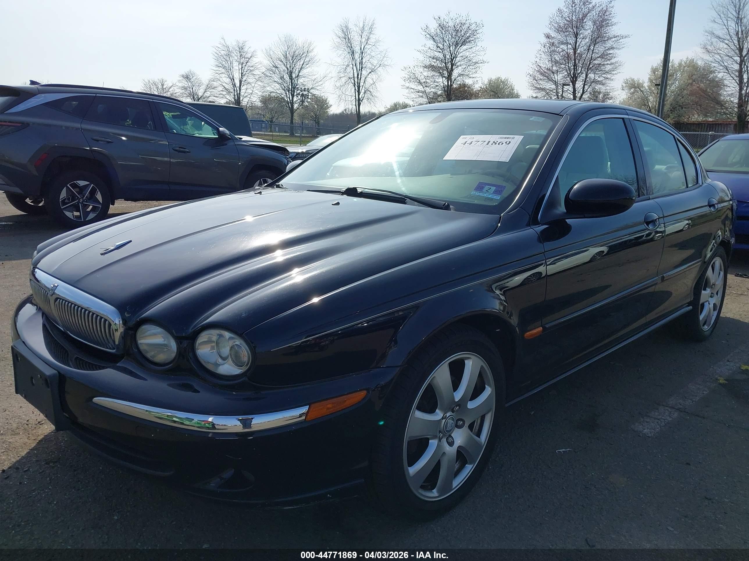 JAGUAR X-TYPE image 6
