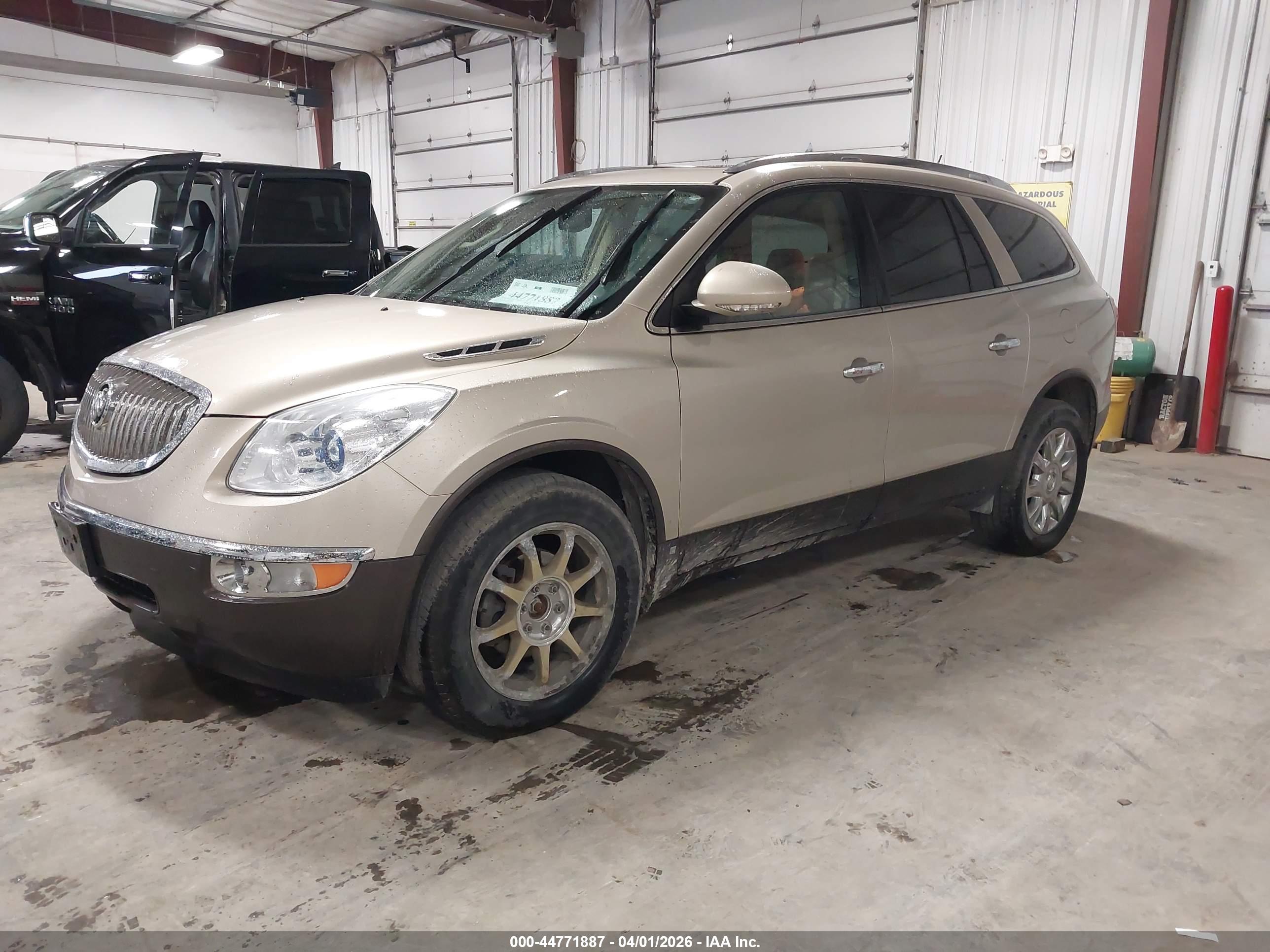 BUICK ENCLAVE image 2