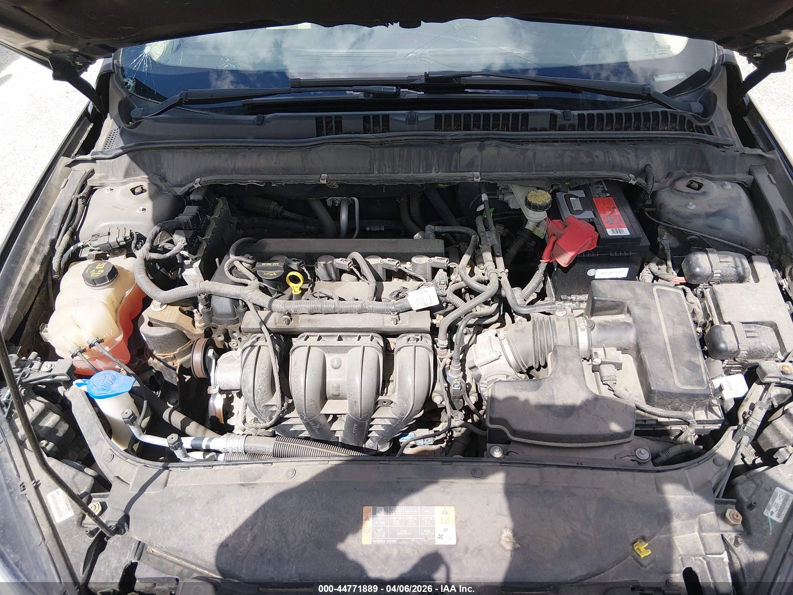 FORD FUSION image 10