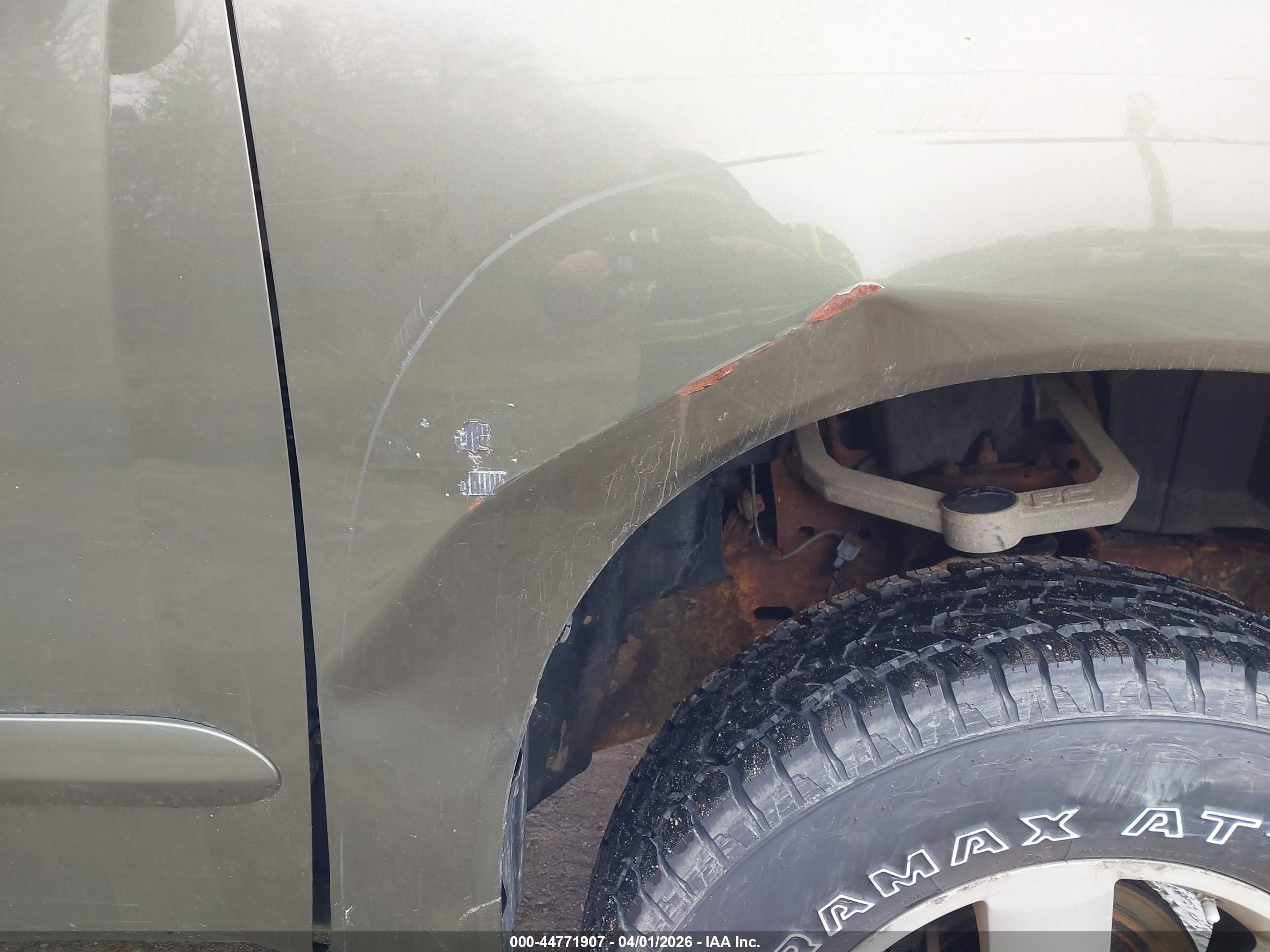 NISSAN TITAN image 6