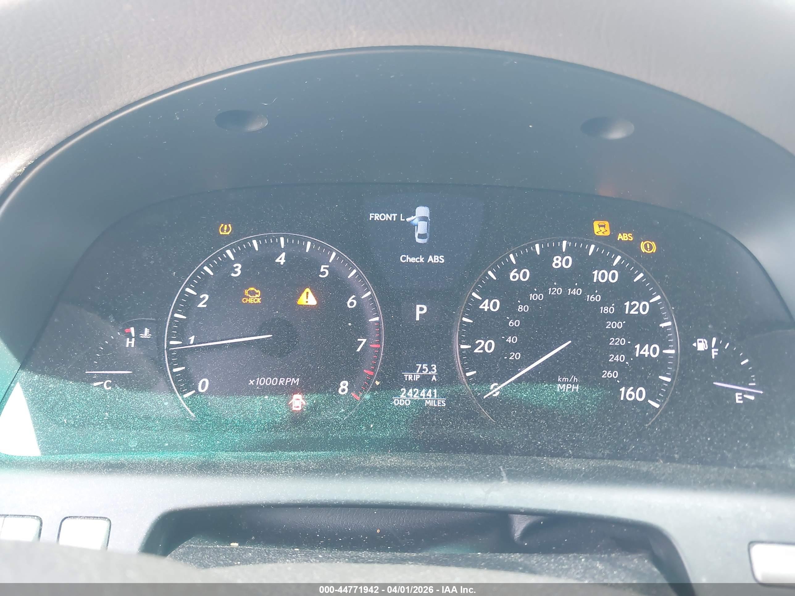 LEXUS LS image 7
