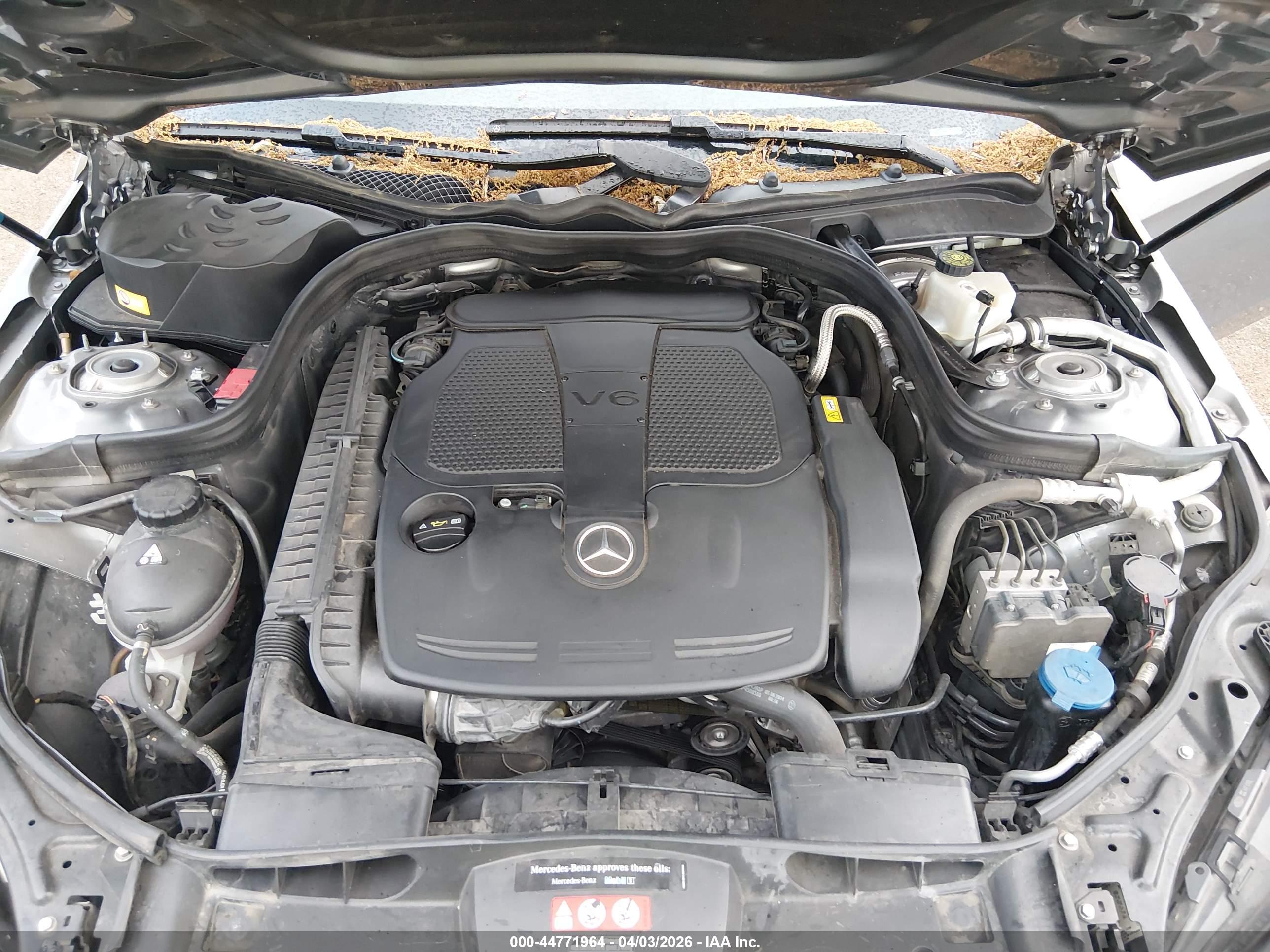 MERCEDES-BENZ E image 10