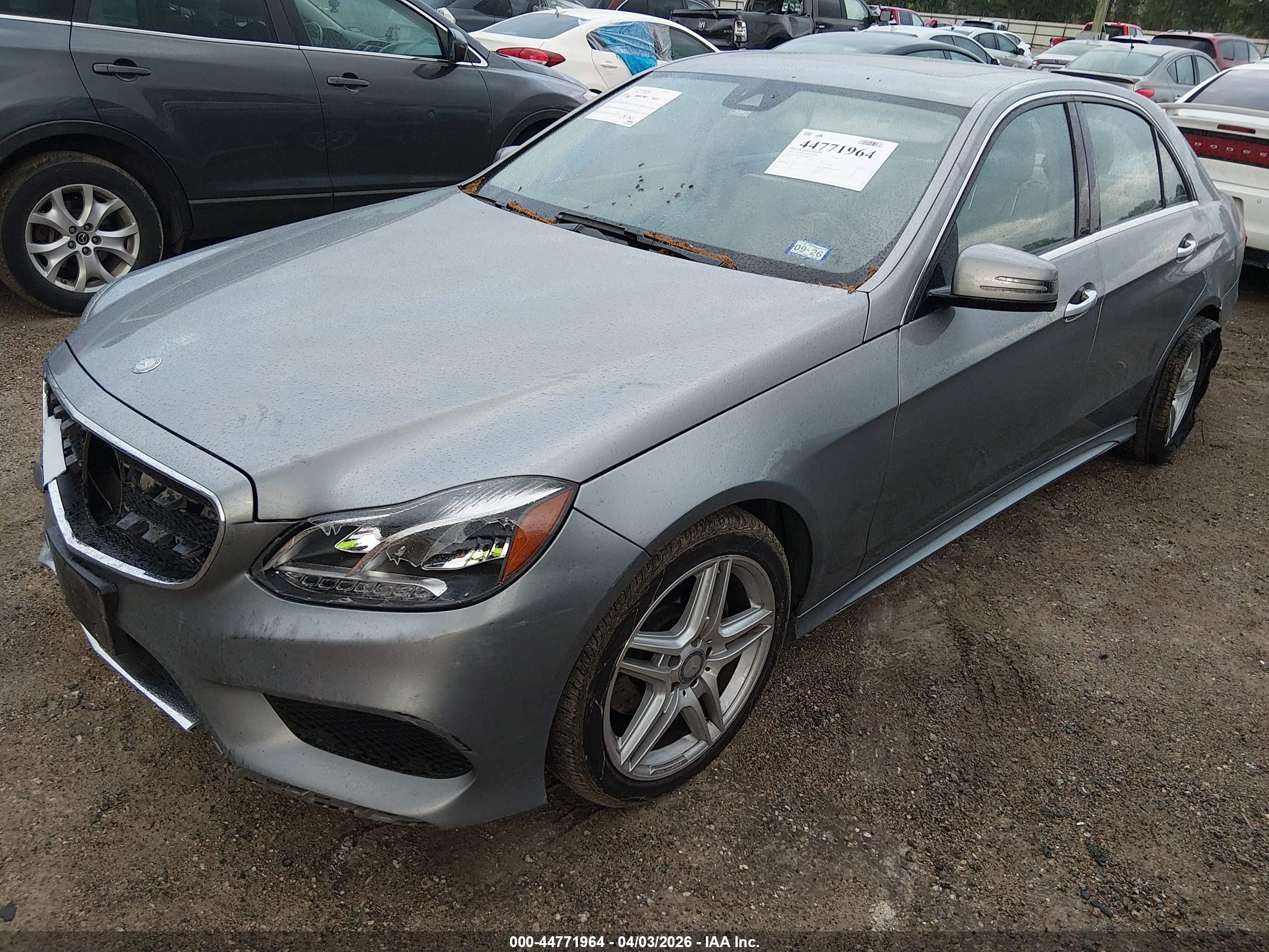 MERCEDES-BENZ E image 2
