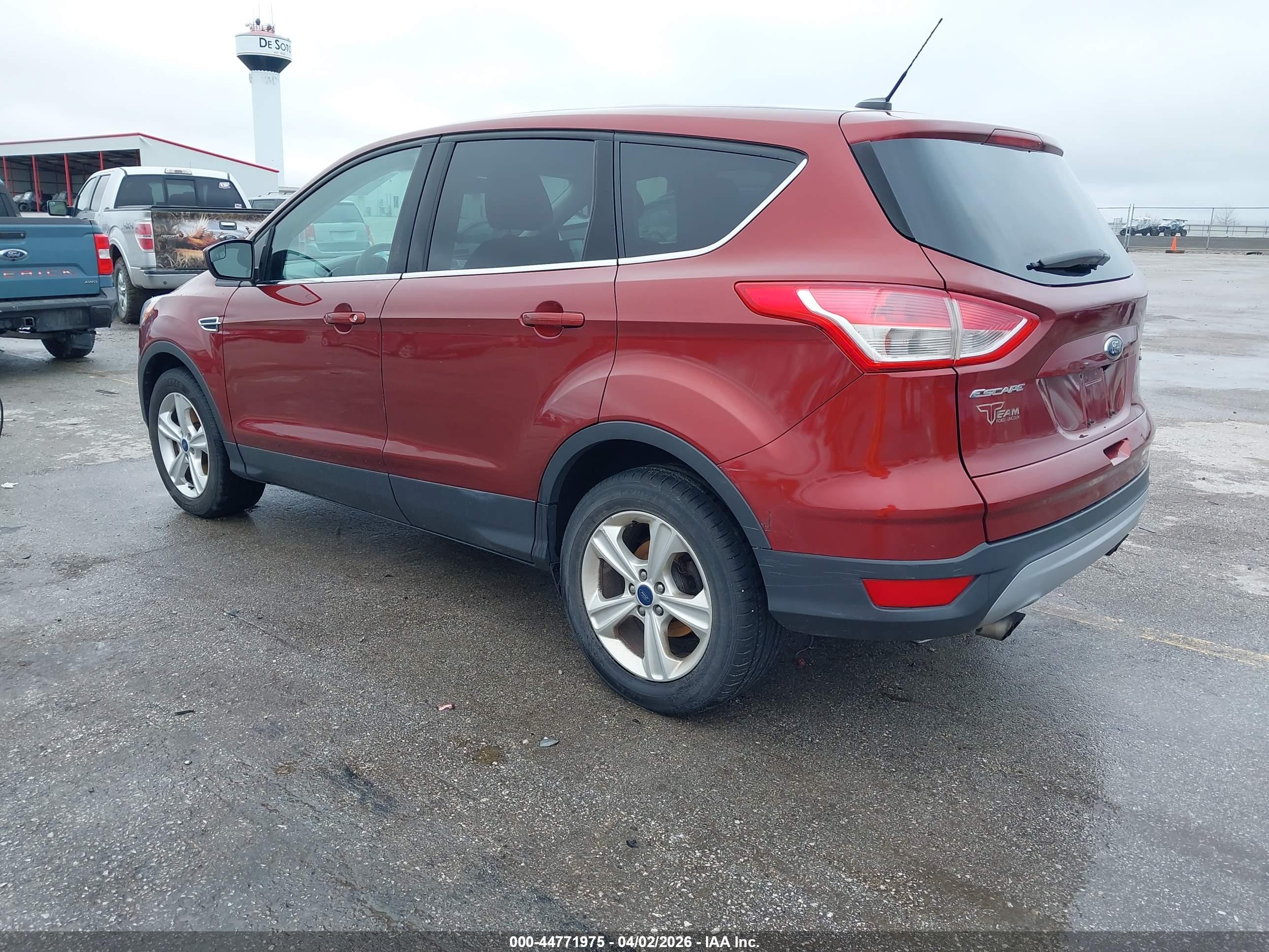 FORD ESCAPE image 3