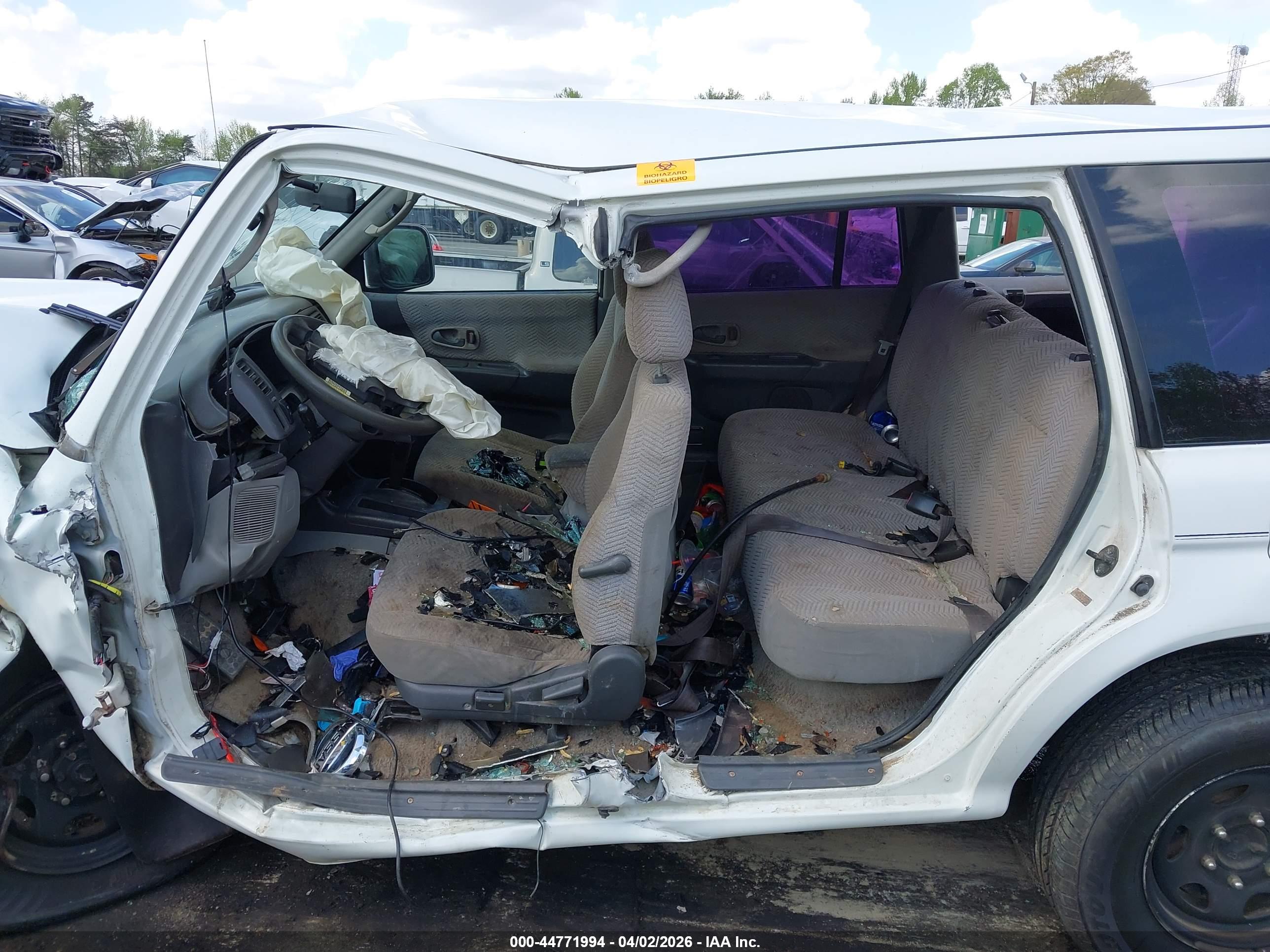 MITSUBISHI MONTERO image 6