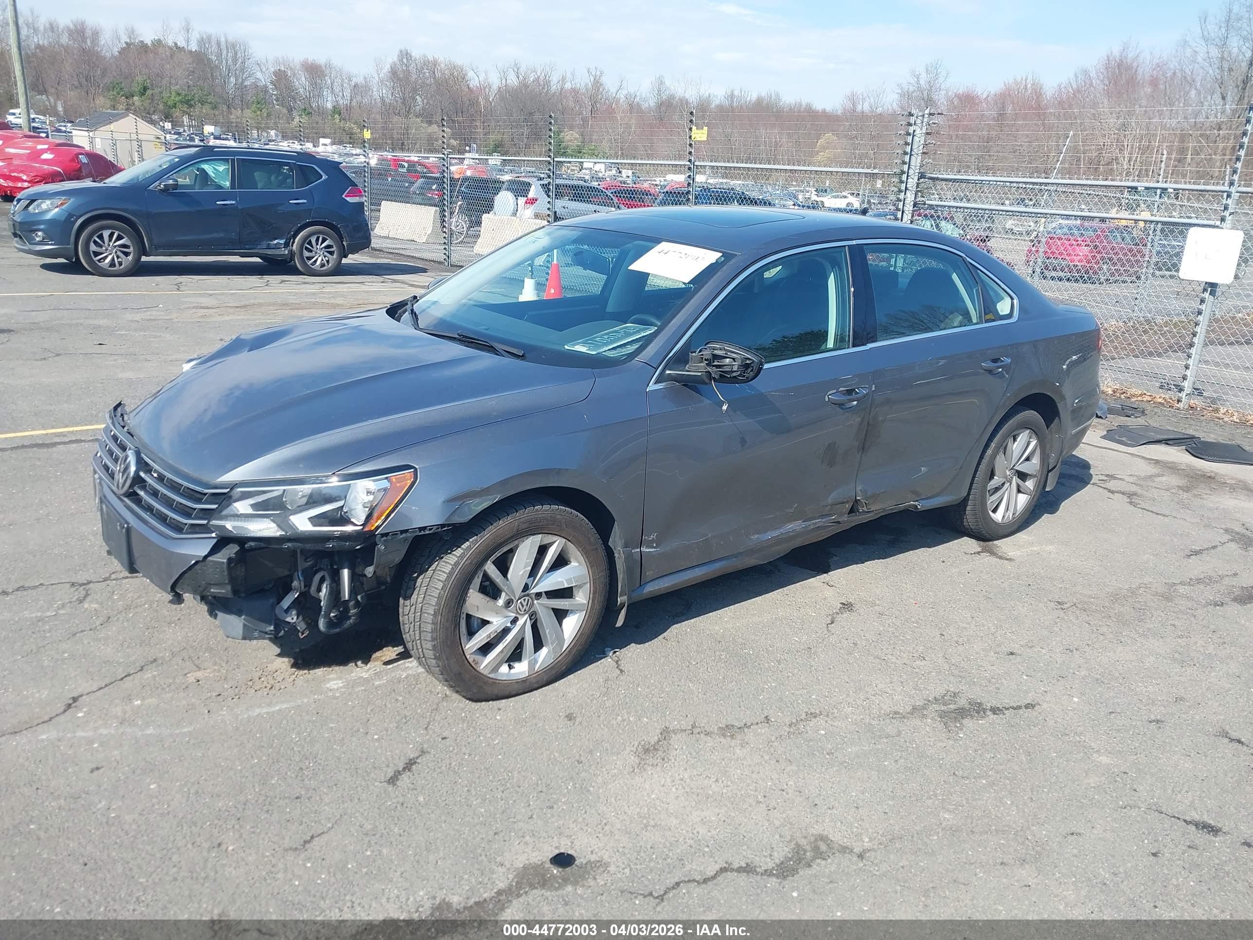 VOLKSWAGEN PASSAT image 2