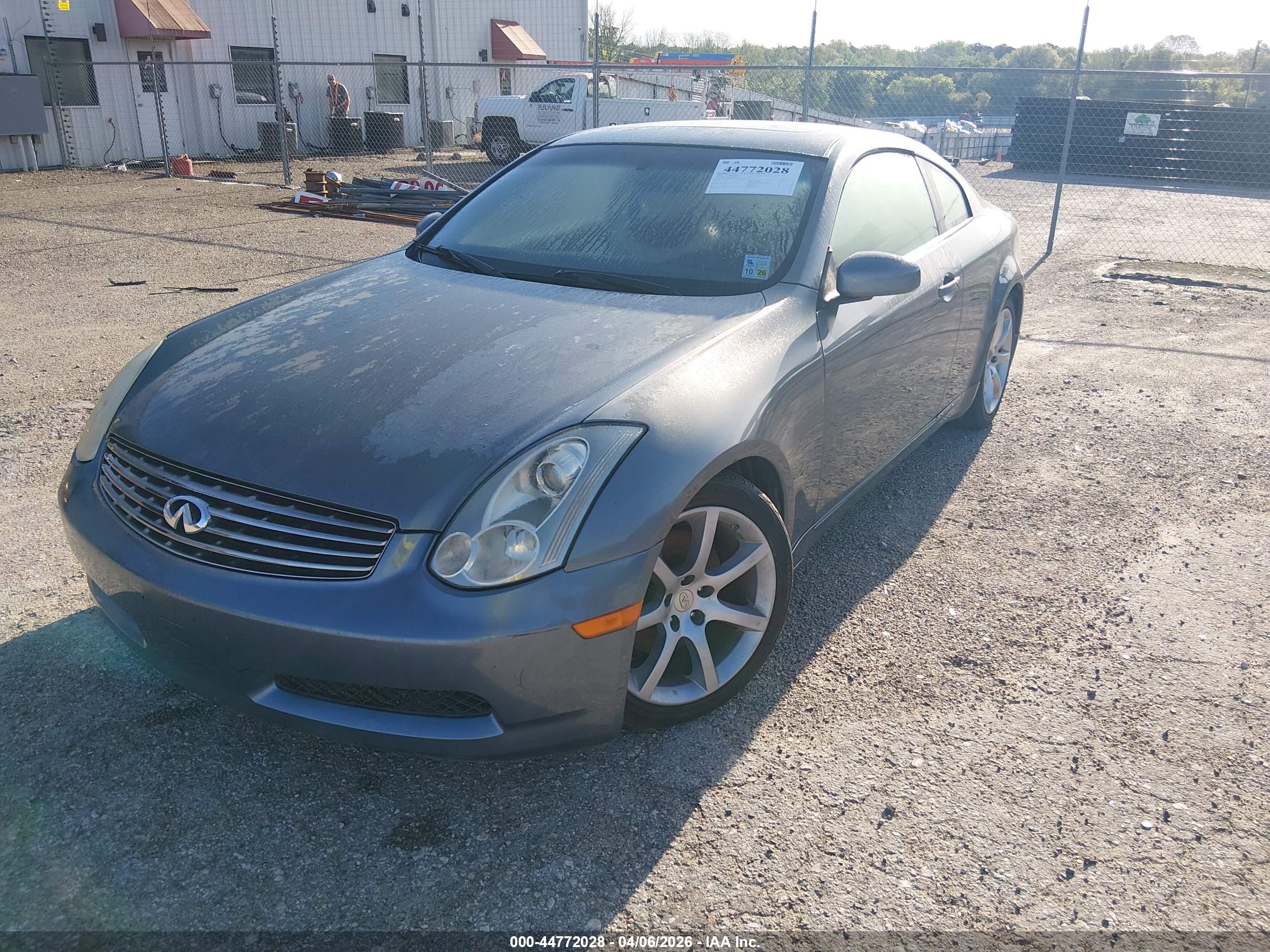 INFINITI G35 image 2