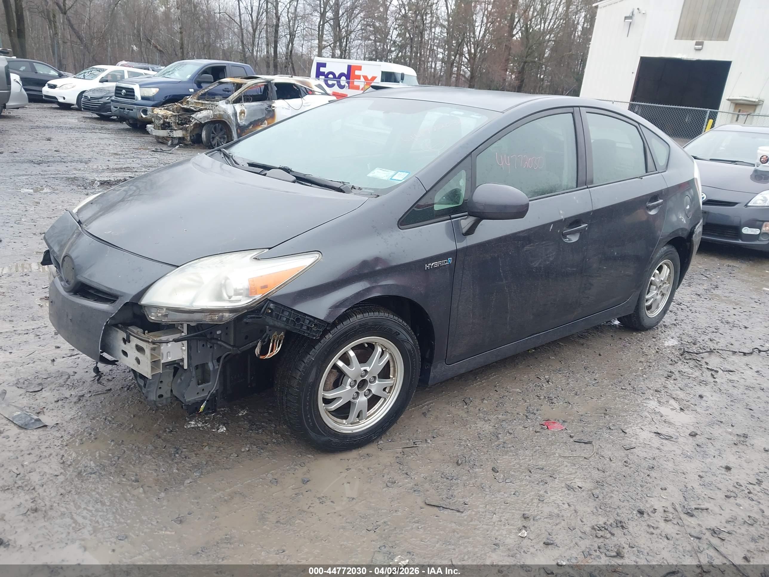 TOYOTA PRIUS image 2