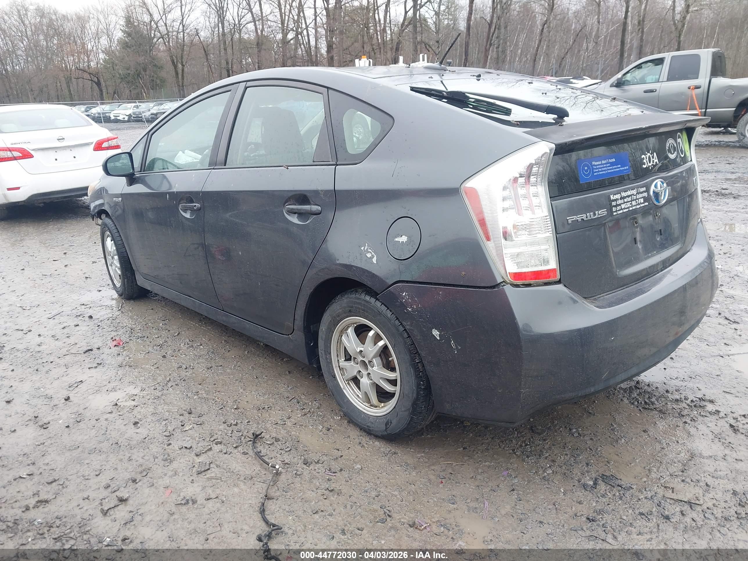 TOYOTA PRIUS image 3