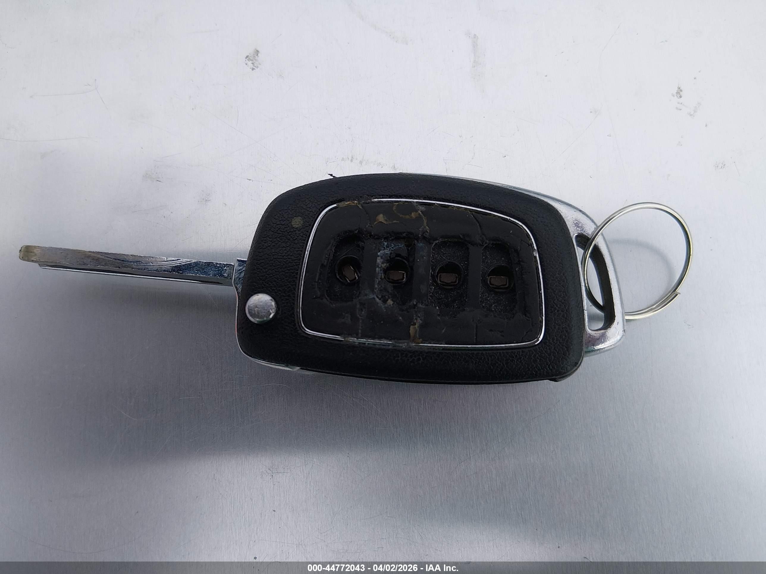 HYUNDAI SANTA image 11