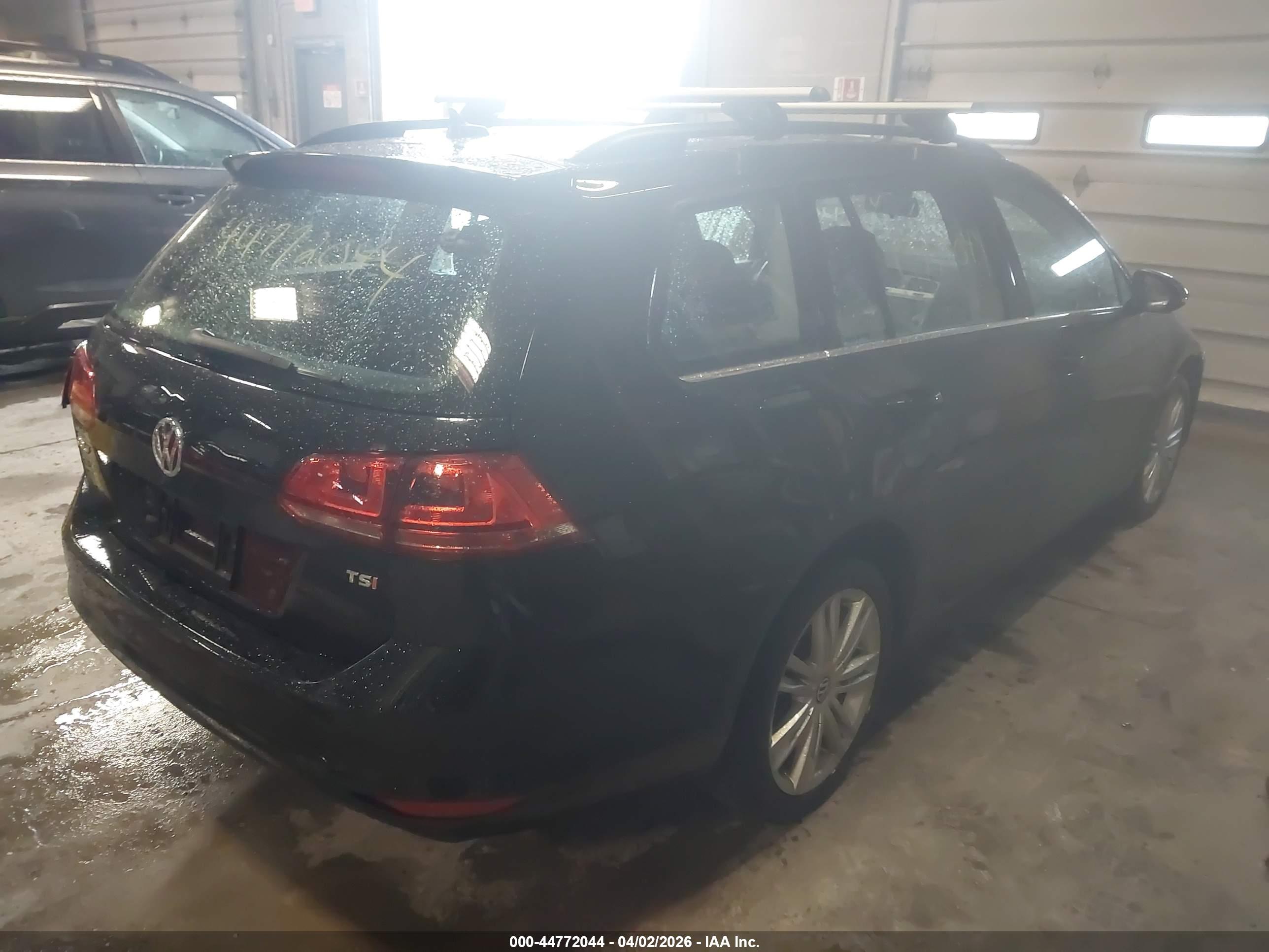 VOLKSWAGEN GOLF image 4