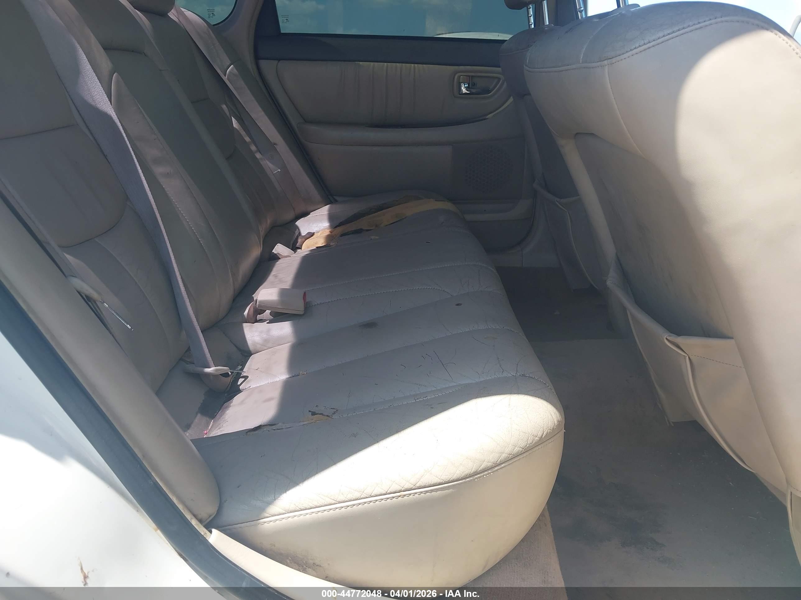 TOYOTA AVALON image 8
